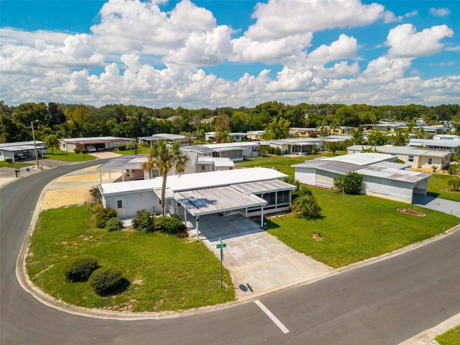 709 BENGAL AVENUE, Tavares, FL 32778 709 BENGAL AVENUE, Tavares, FL 32778