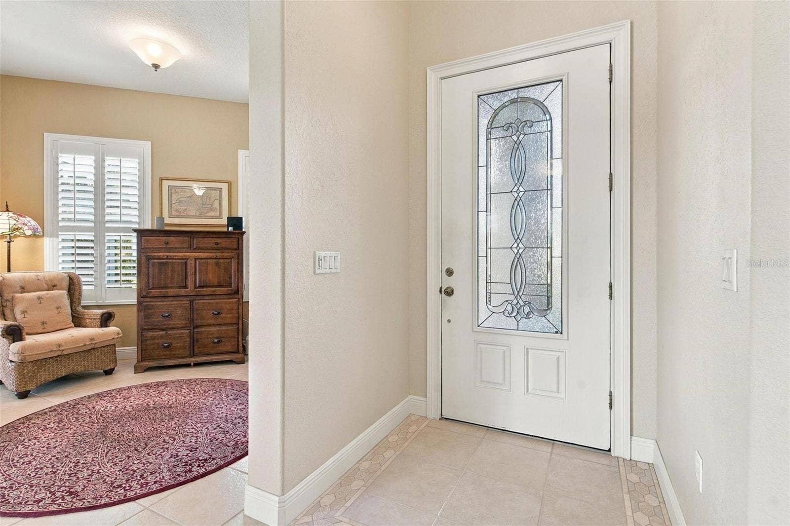 39118 GRIFFIN LANDING, Lady Lake, FL 32159 Foyer to greet your guests...come inside!