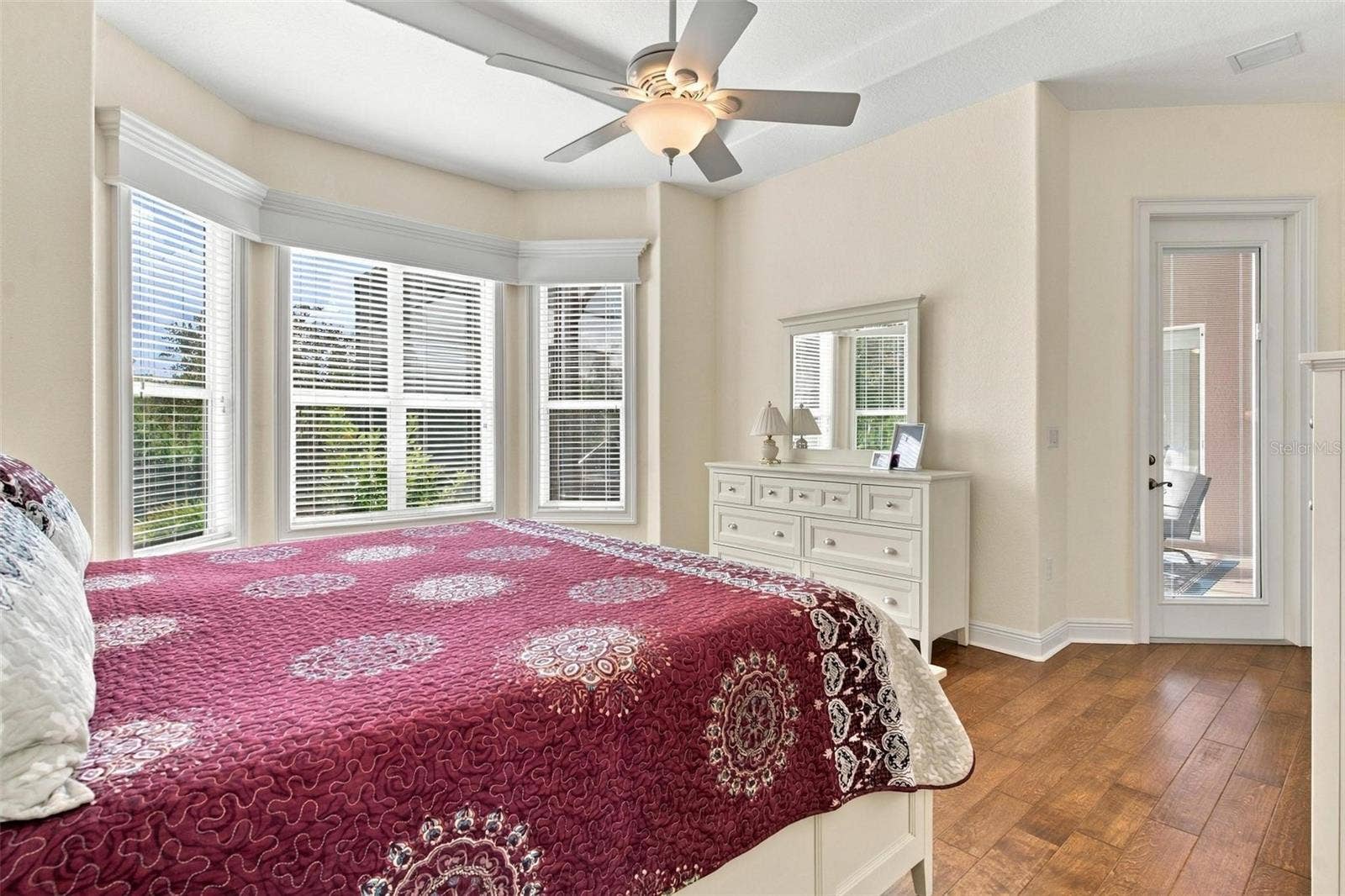 39118 GRIFFIN LANDING, Lady Lake, FL 32159 Primary suit leads straight to your beautiful pool and spa area.