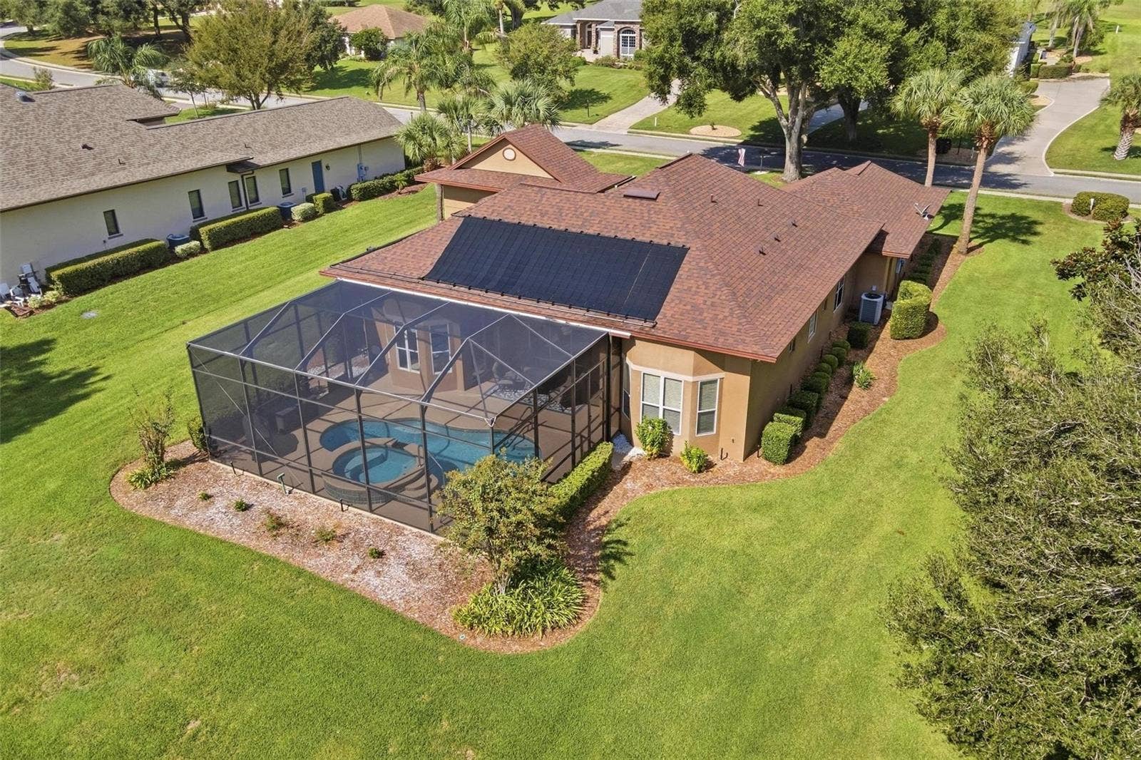 39118 GRIFFIN LANDING, Lady Lake, FL 32159 Ariel of home.