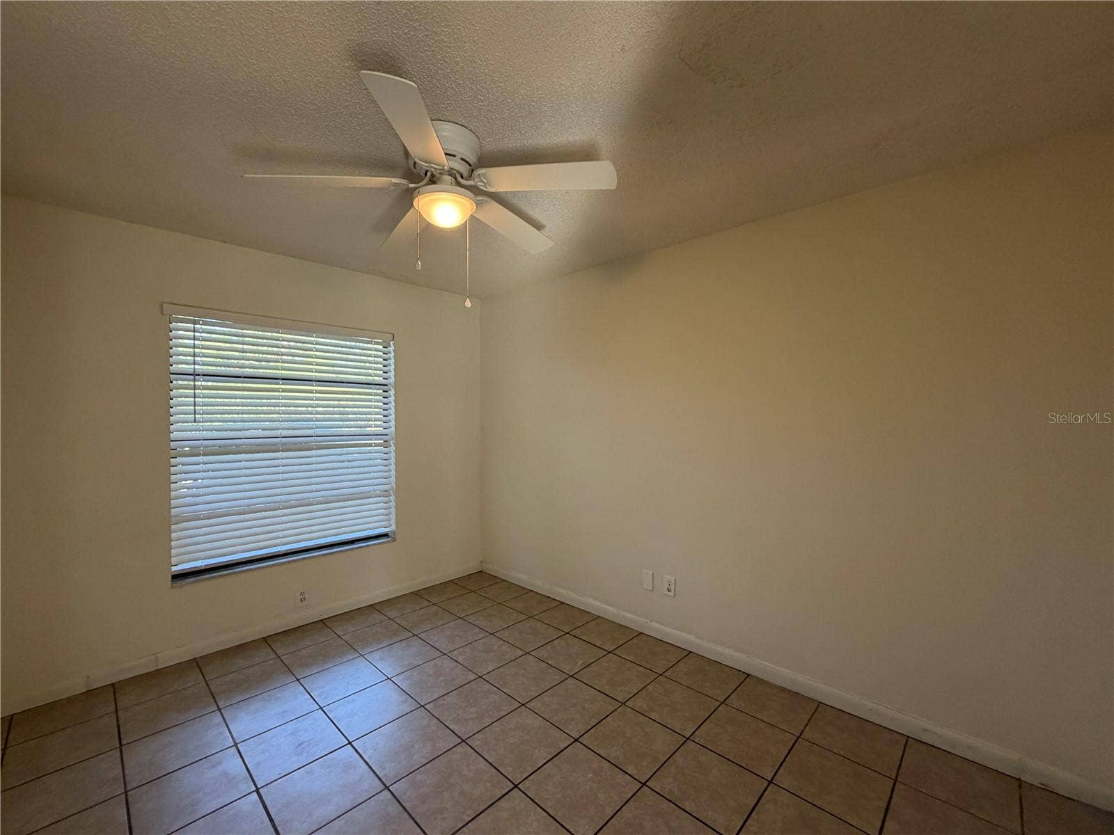 2117 CITRUS BOULEVARD, #5, Leesburg, FL 34748 2117 CITRUS BOULEVARD, #5, Leesburg, FL 34748