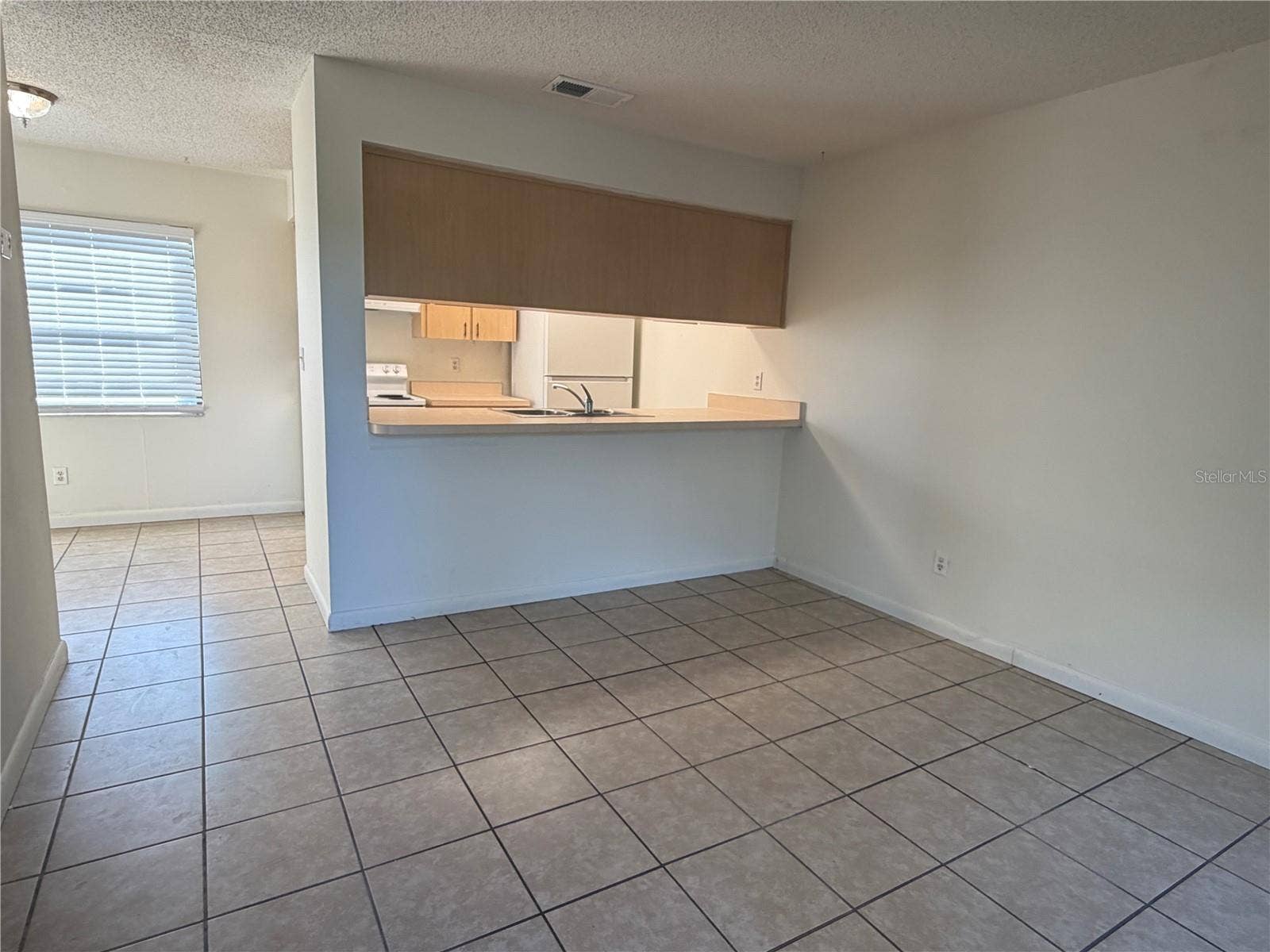 2117 CITRUS BOULEVARD, #5, Leesburg, FL 34748 2117 CITRUS BOULEVARD, #5, Leesburg, FL 34748
