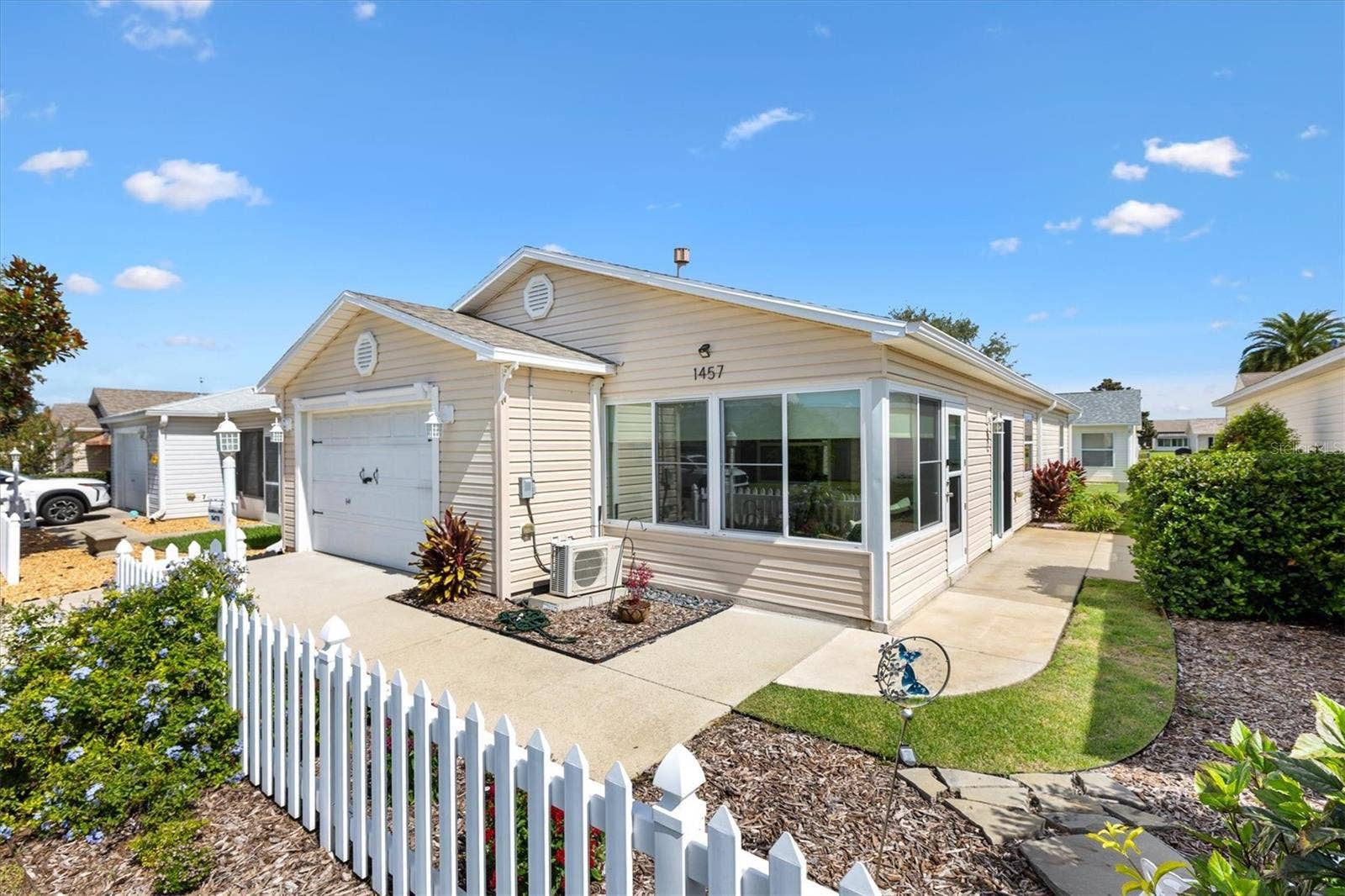 1457 SOTHELL STREET, The Villages, FL 32162 Front and Side Patios
