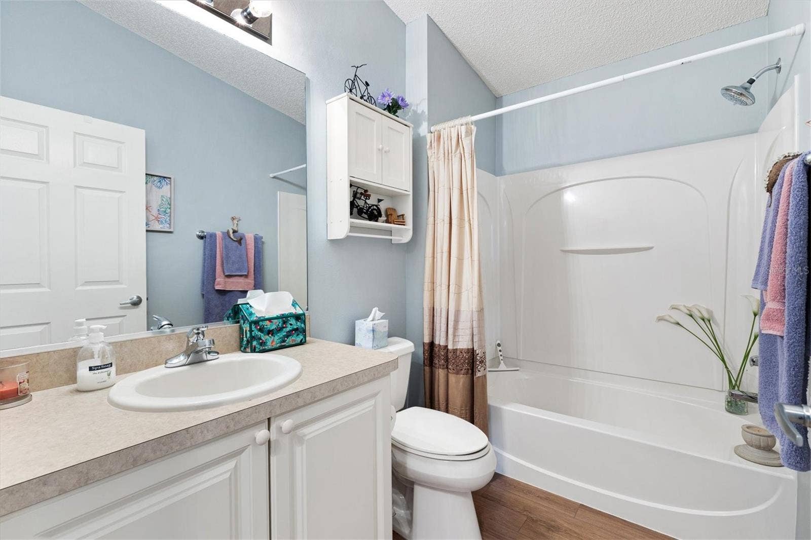 1457 SOTHELL STREET, The Villages, FL 32162 Geust Bath