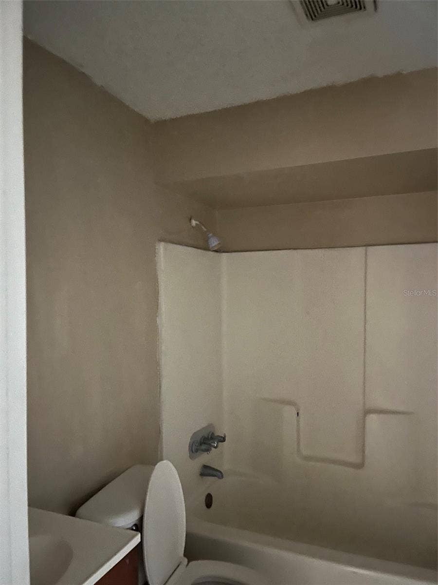 1104 BIRCHWOOD COURT, Leesburg, FL 34748