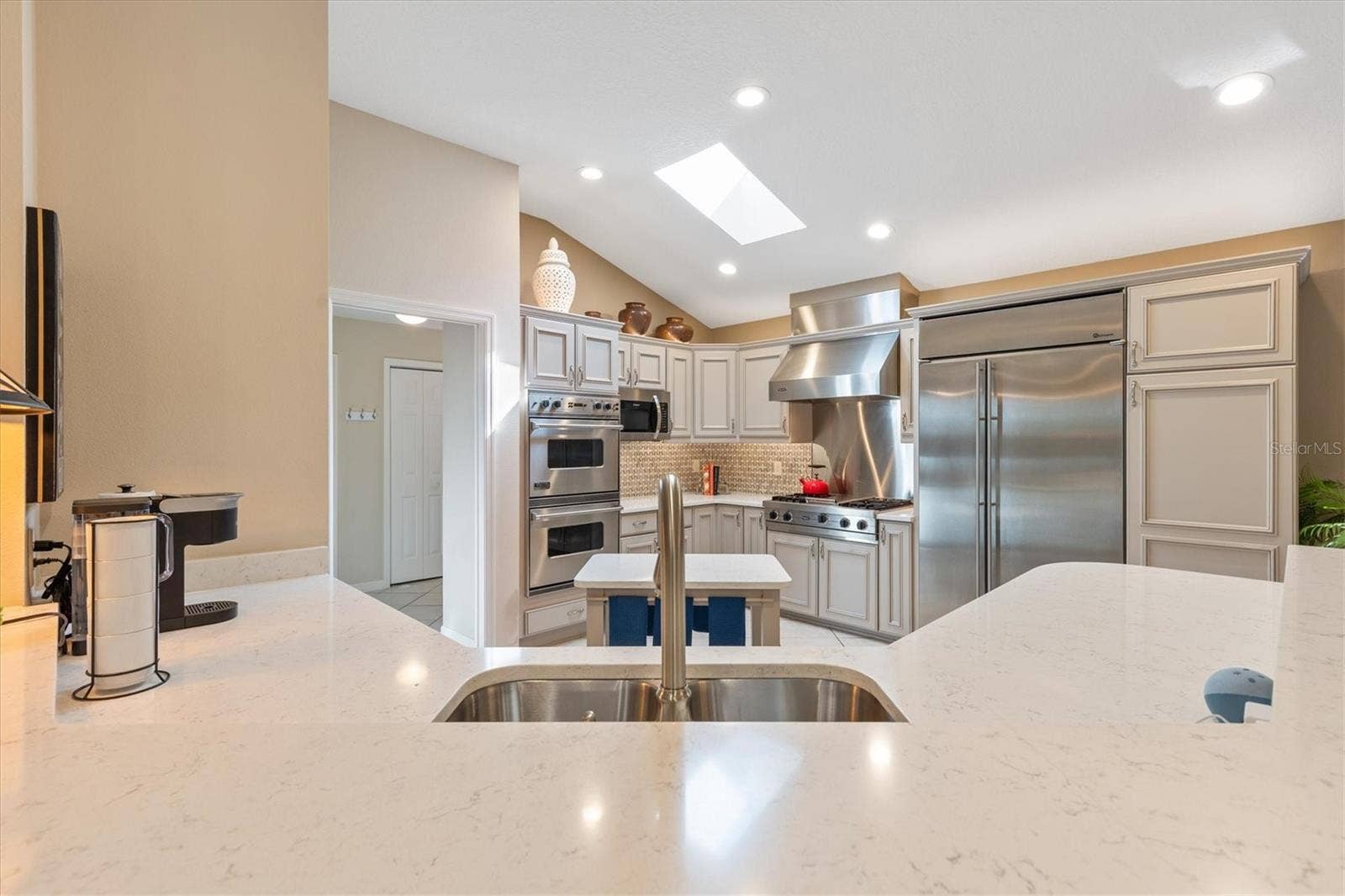 1302 LA ESTRELLITA WAY, The Villages, FL 32162 Kitchen