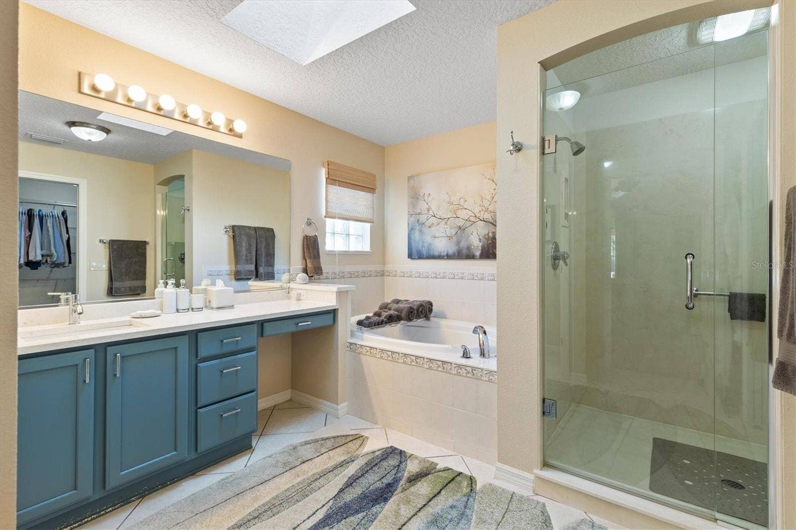 1302 LA ESTRELLITA WAY, The Villages, FL 32162 Primary Bath