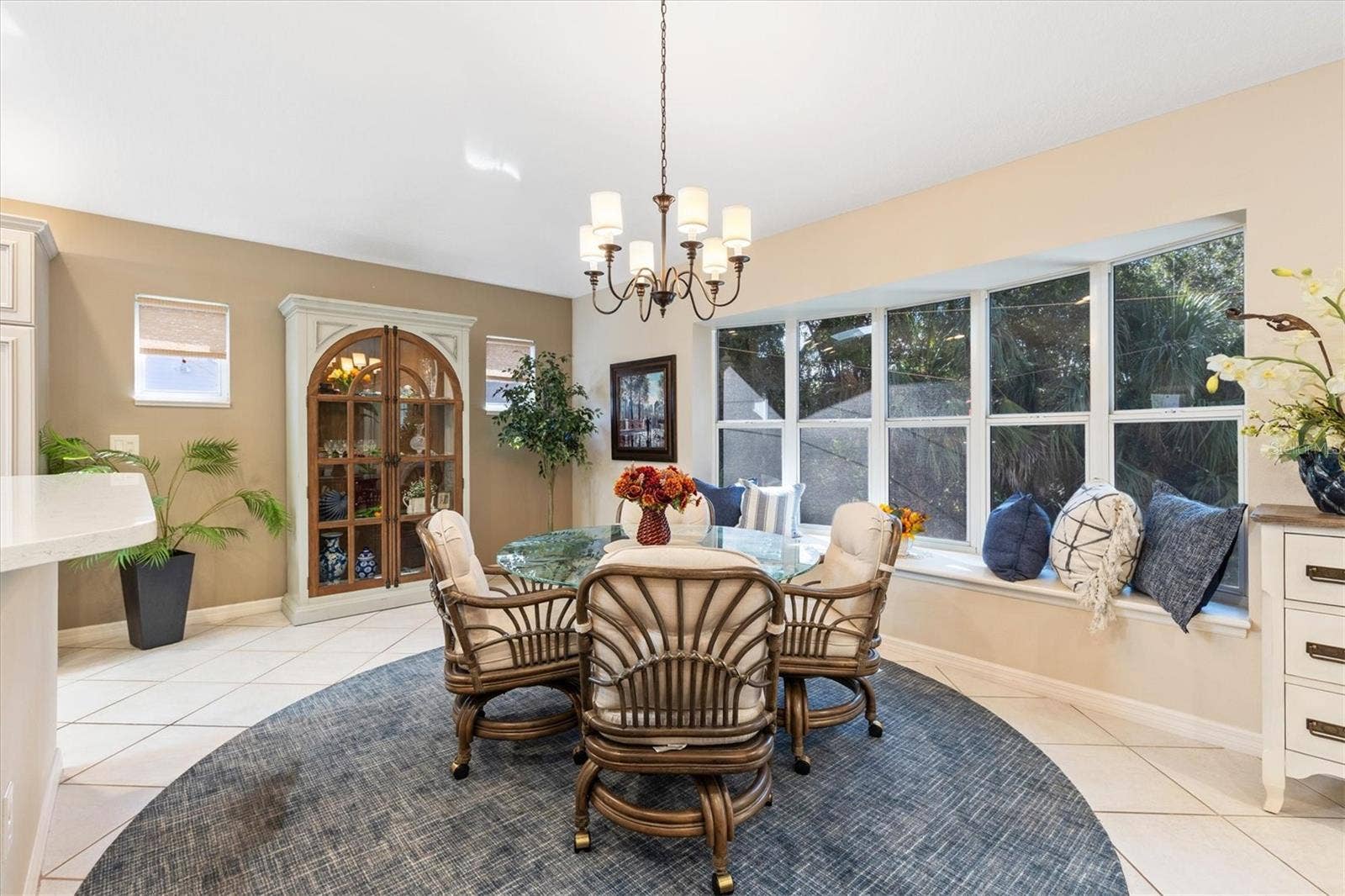 1302 LA ESTRELLITA WAY, The Villages, FL 32162 Dinette