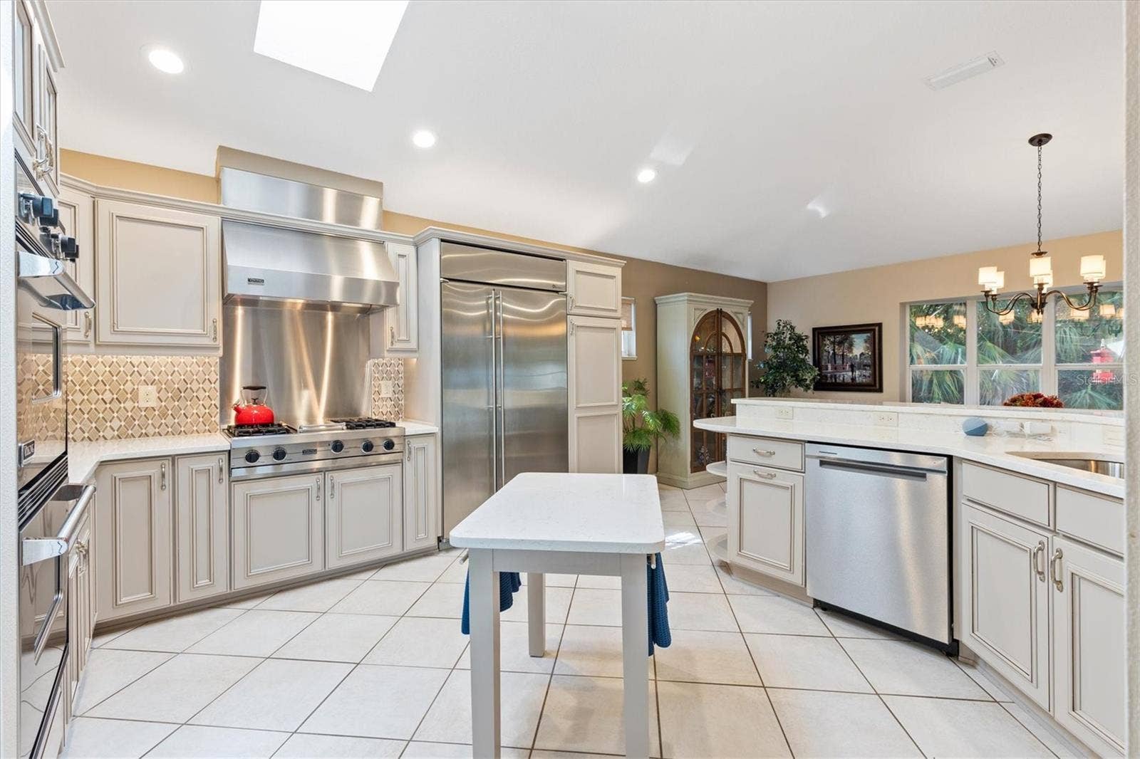 1302 LA ESTRELLITA WAY, The Villages, FL 32162 Kitchen
