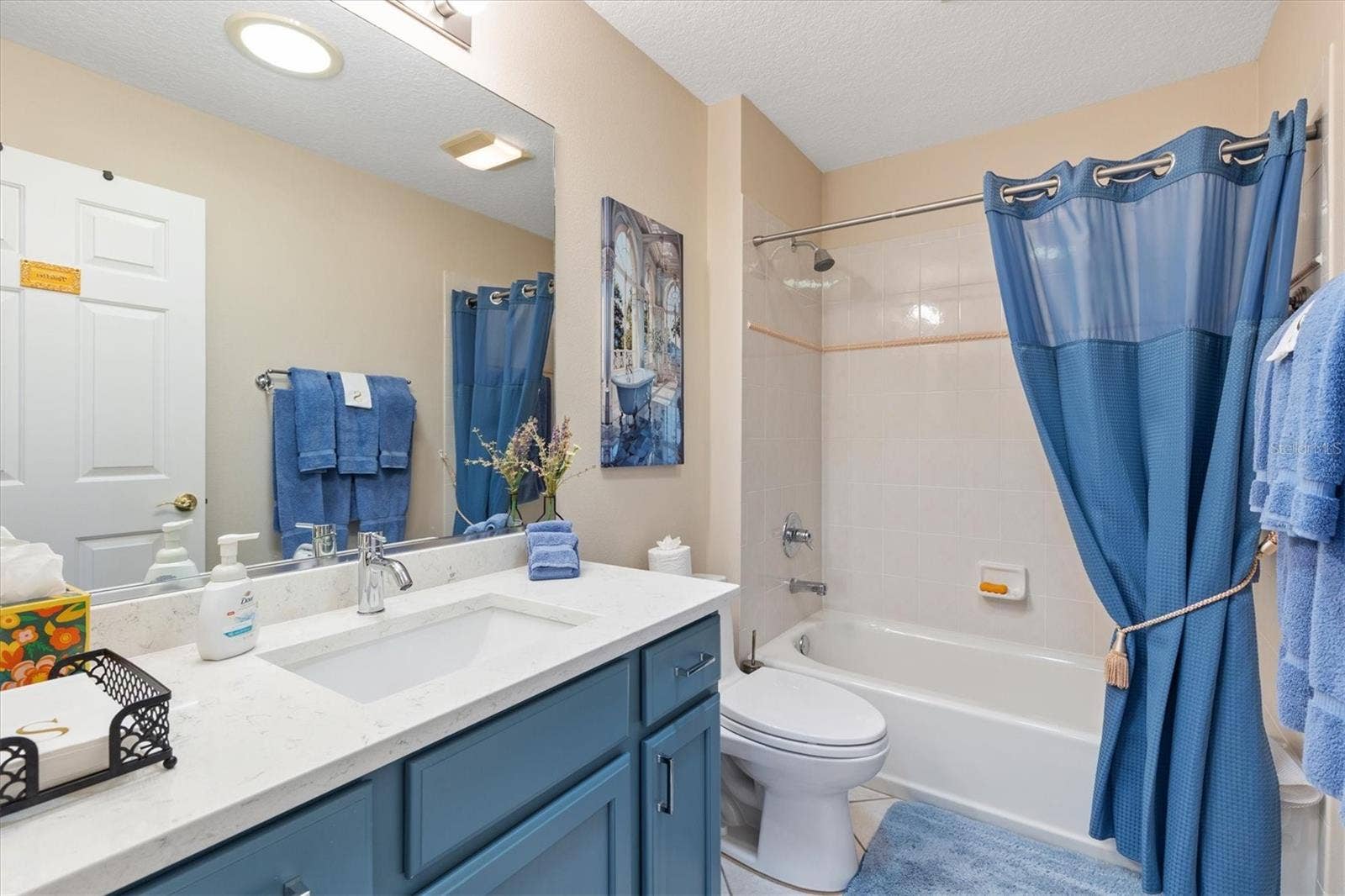1302 LA ESTRELLITA WAY, The Villages, FL 32162 Guest Bath