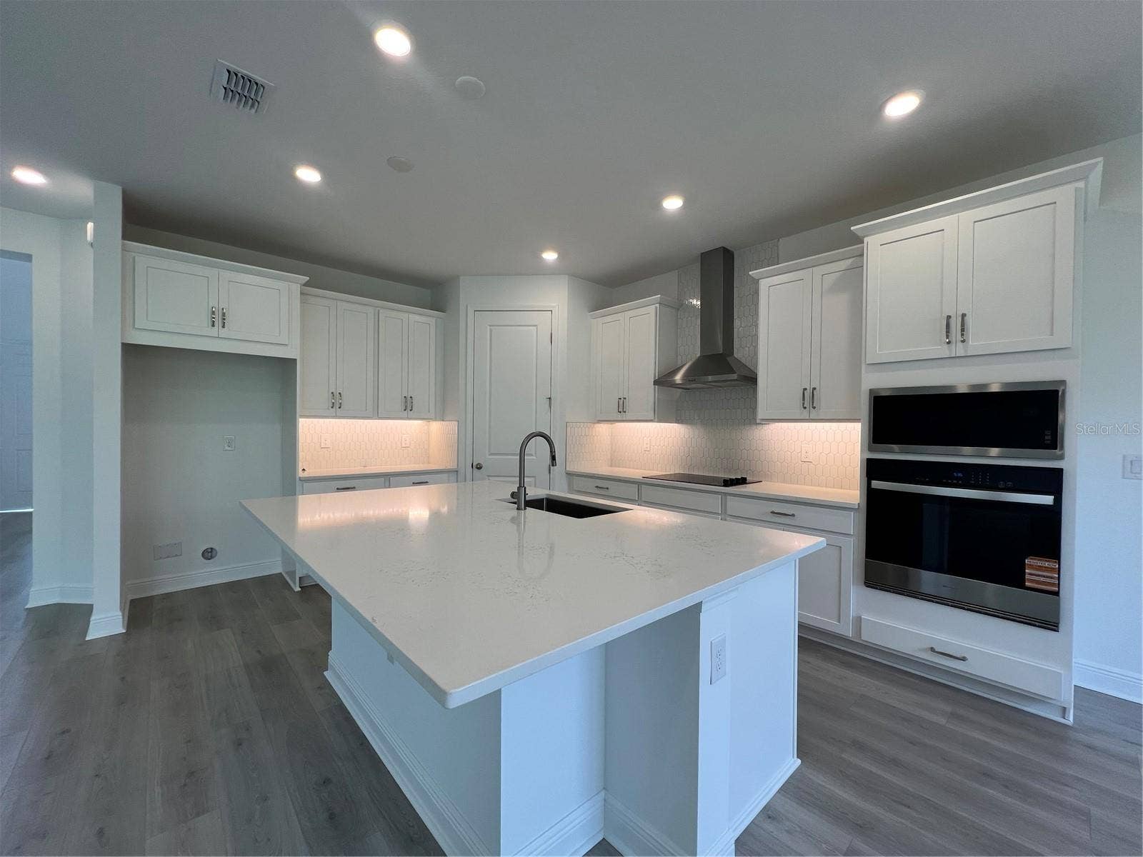 1619 CADENCE STREET, Minneola, FL 34715 1619 CADENCE STREET, Minneola, FL 34715