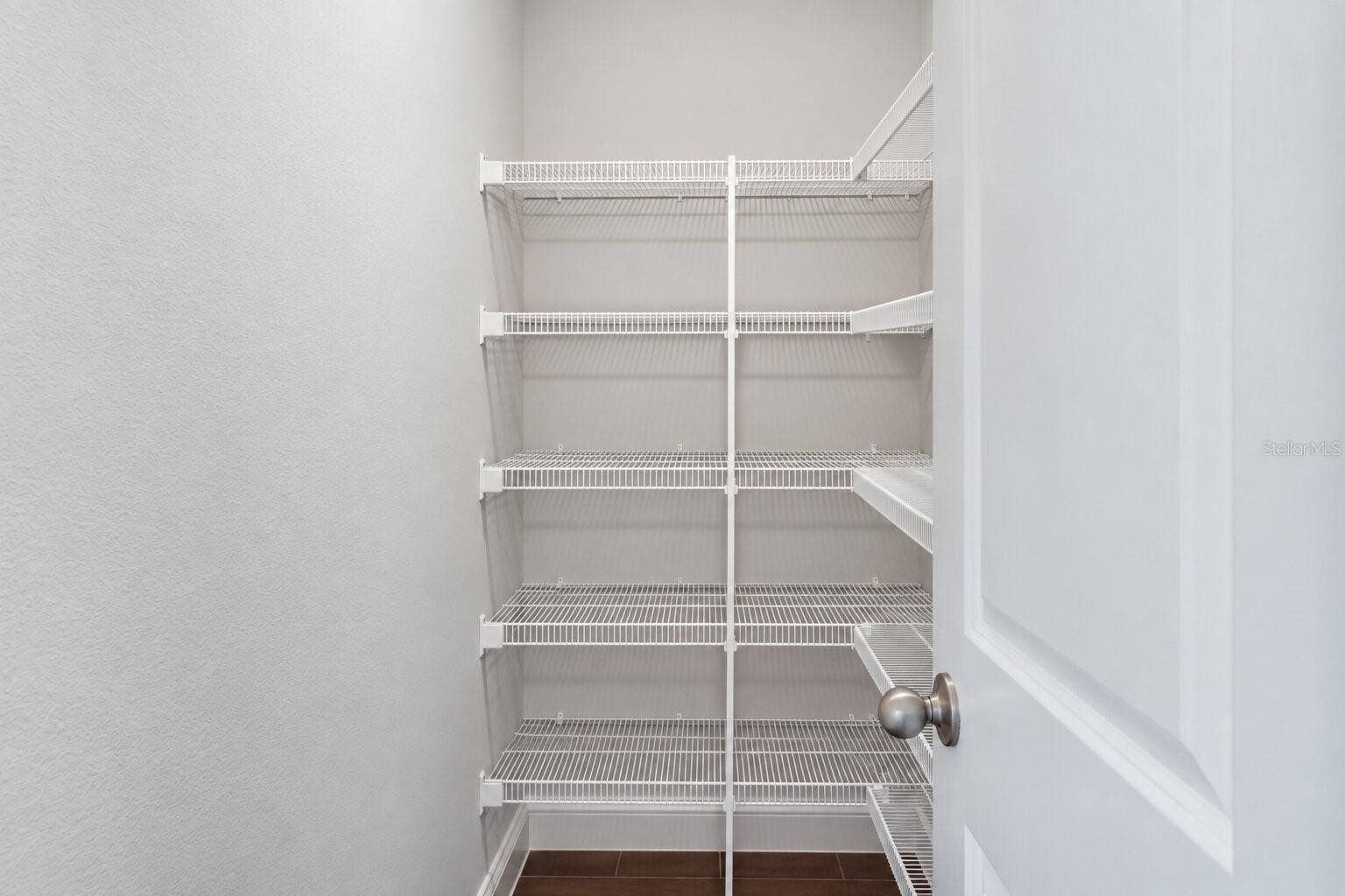 8524 VIVARO ISLE WAY, Windermere, FL 34786 Pantry Area