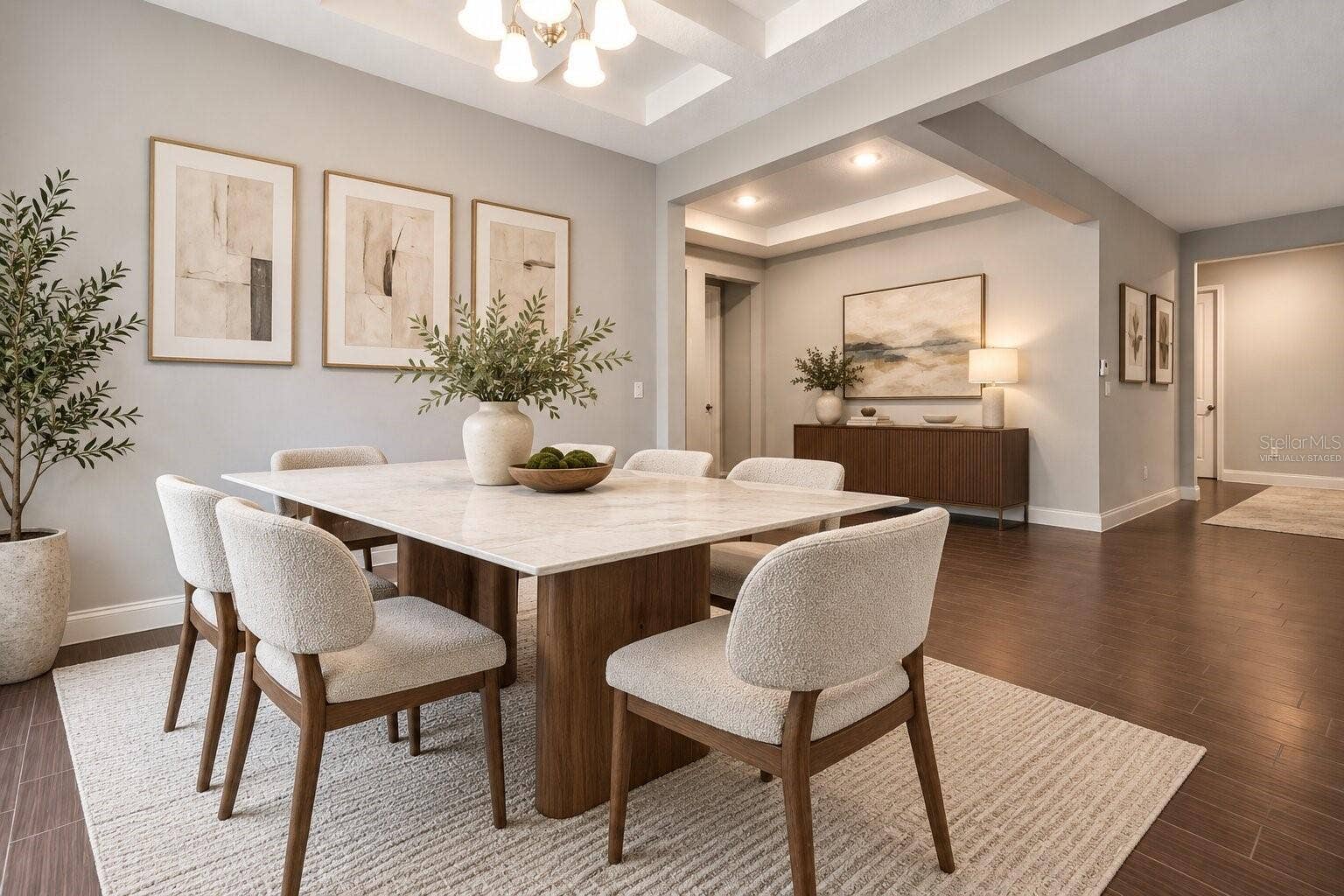 8524 VIVARO ISLE WAY, Windermere, FL 34786 Virtually Staged Dining Area