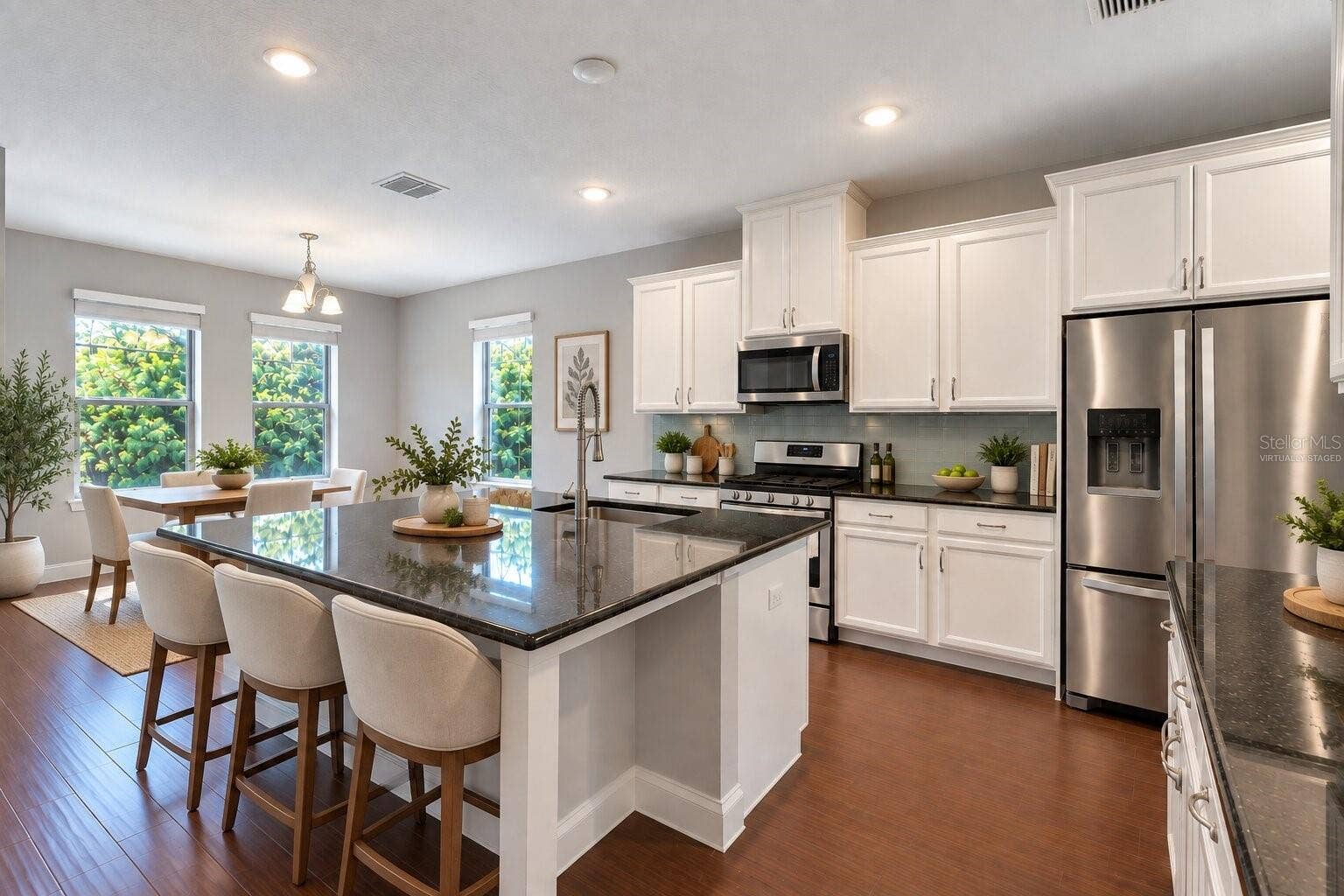8524 VIVARO ISLE WAY, Windermere, FL 34786 Virtually Staged Kitchen