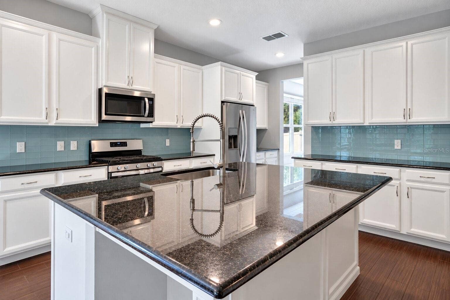 8524 VIVARO ISLE WAY, Windermere, FL 34786 Kitchen