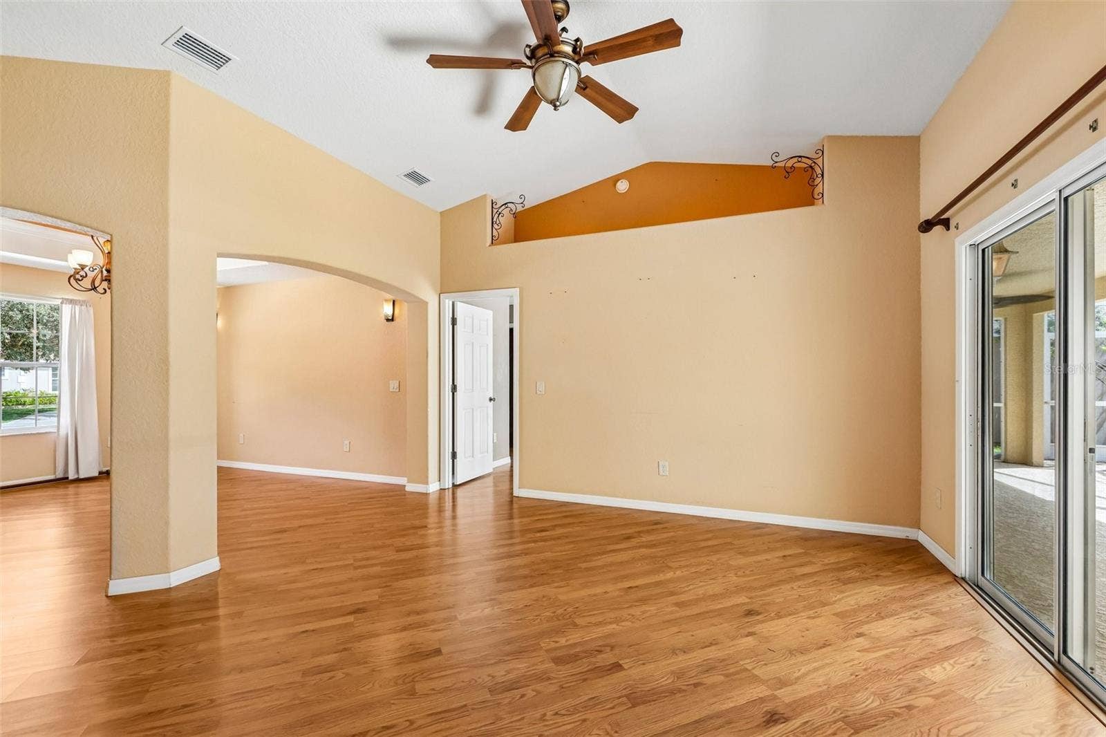 5099 NE 124TH PLACE, Oxford, FL 34484 5099 NE 124TH PLACE, Oxford, FL 34484