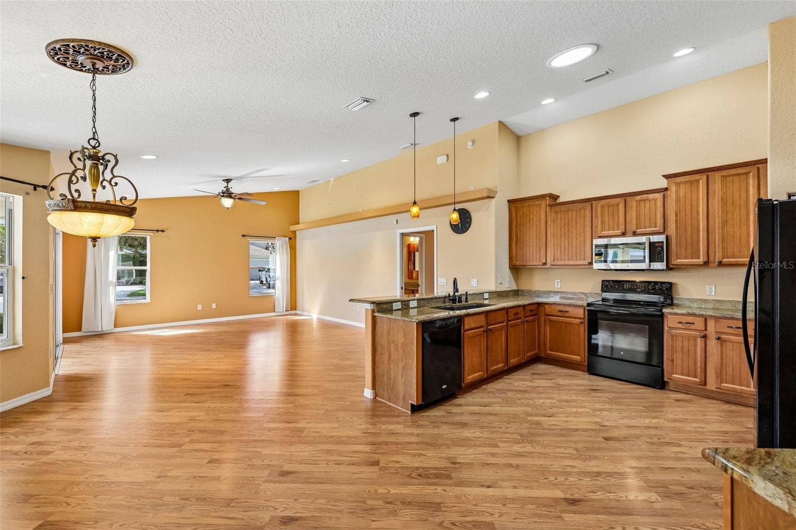 5099 NE 124TH PLACE, Oxford, FL 34484 5099 NE 124TH PLACE, Oxford, FL 34484