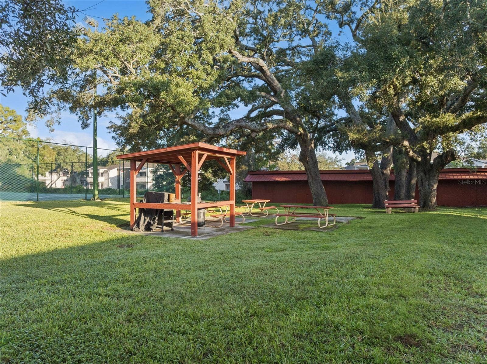 2856 N POWERS DRIVE, #115, Orlando, FL 32818 Picnic Area