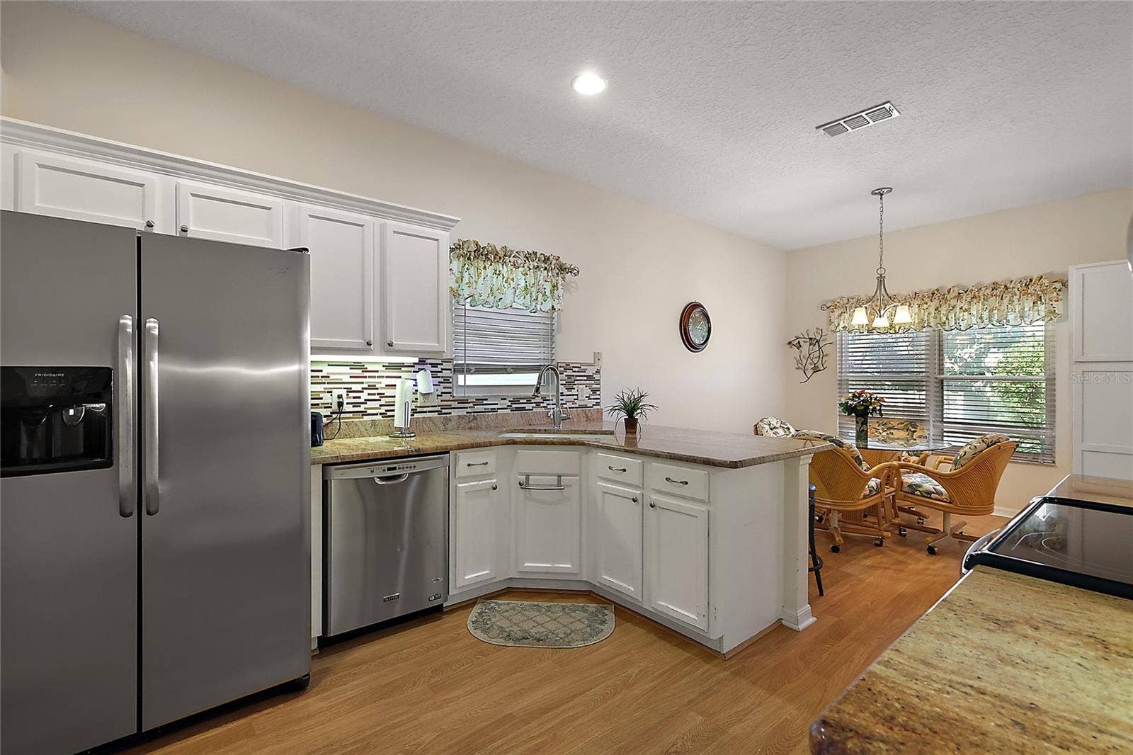 3916 MANOR OAKS COURT, Leesburg, FL 34748 3916 MANOR OAKS COURT, Leesburg, FL 34748