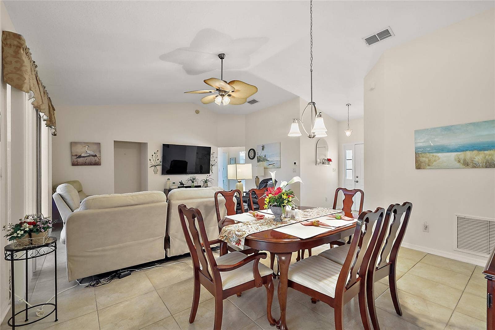 3916 MANOR OAKS COURT, Leesburg, FL 34748 3916 MANOR OAKS COURT, Leesburg, FL 34748