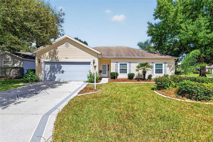 Property photo for 3916 MANOR OAKS COURT, Leesburg, FL