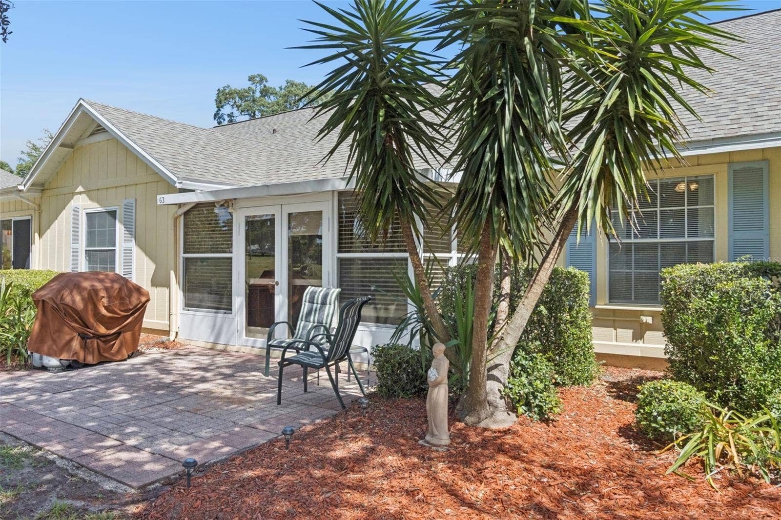1066 VILLA LANE, #63, Apopka, FL 32712 The condo fee covers lawn and grounds (including fresh mulch), exterior maintenance and painting, pest control and more.