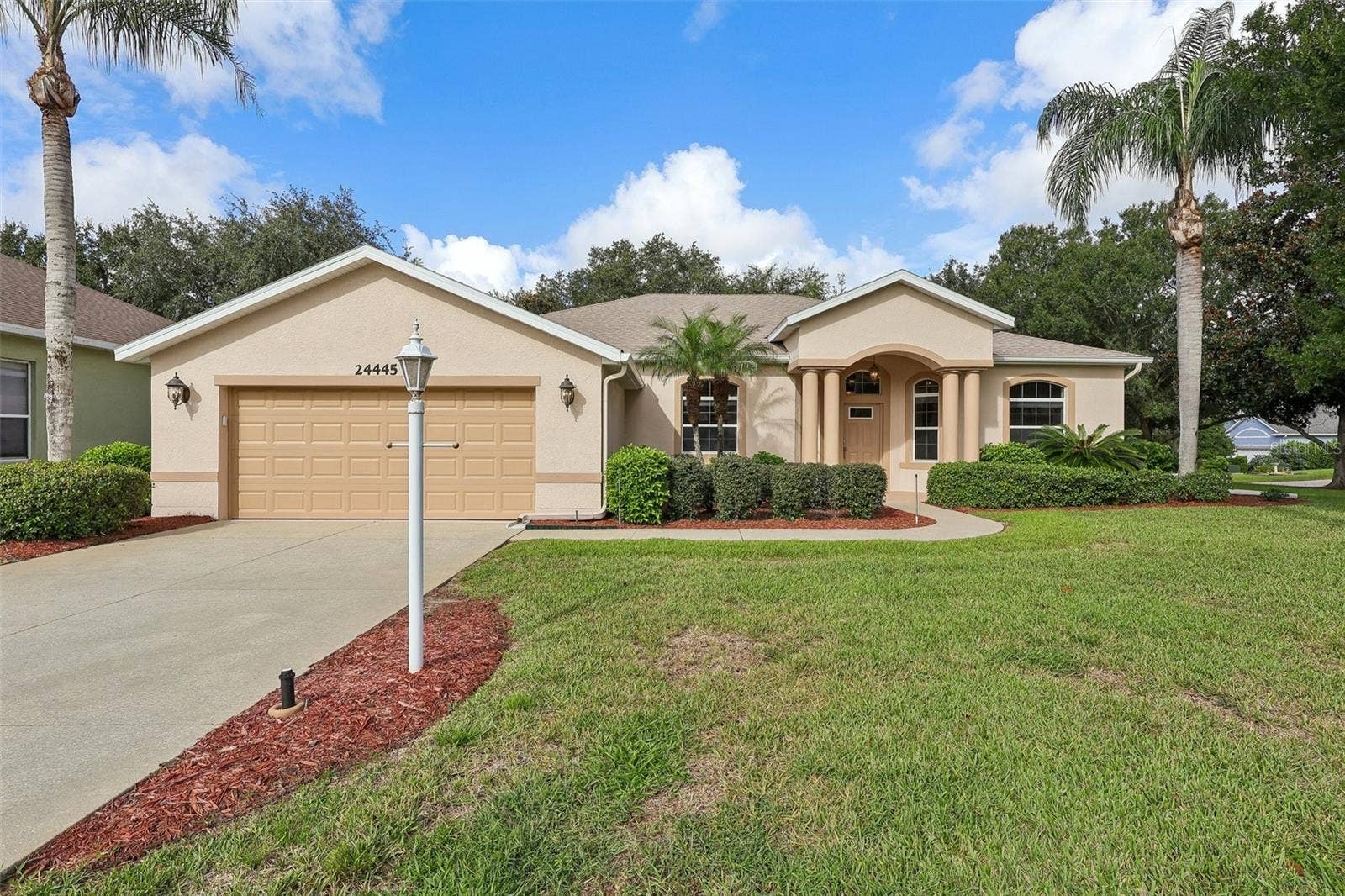 24445 MADEWOOD AVENUE, Leesburg, FL 34748 East/West