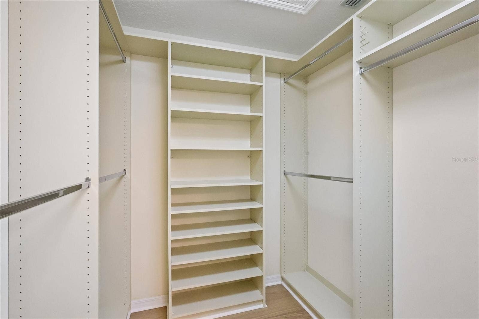 24445 MADEWOOD AVENUE, Leesburg, FL 34748 Custom Built-In Primary Closet