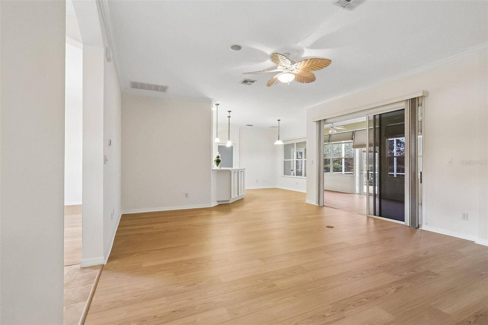 24445 MADEWOOD AVENUE, Leesburg, FL 34748 Family Room