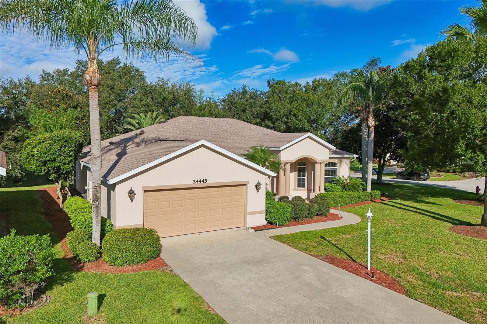 24445 MADEWOOD AVENUE, Leesburg, FL 34748 24445 MADEWOOD AVENUE, Leesburg, FL 34748