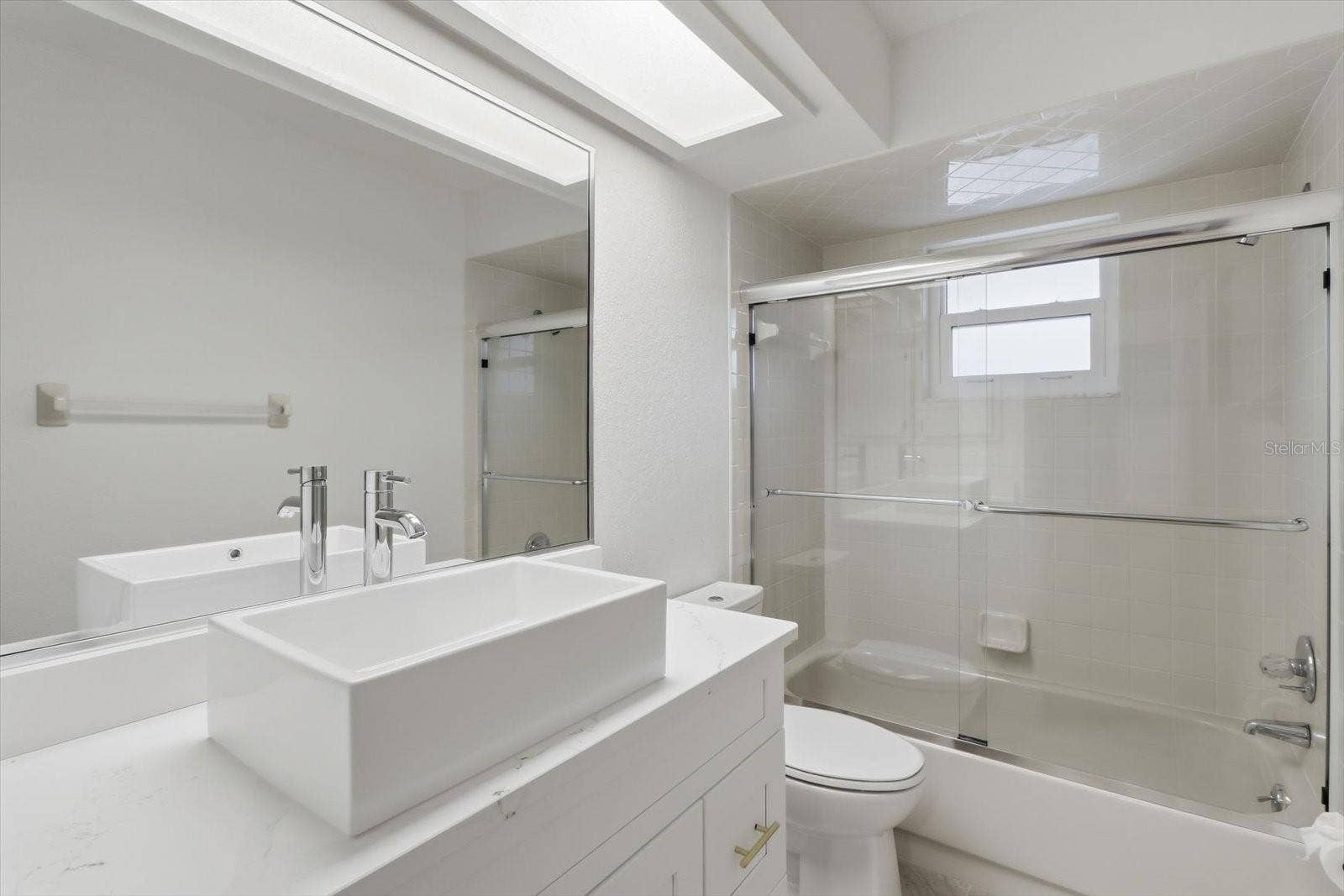 2060 NW 19TH STREET, Crystal River, FL 34428 2060 NW 19TH STREET, Crystal River, FL 34428