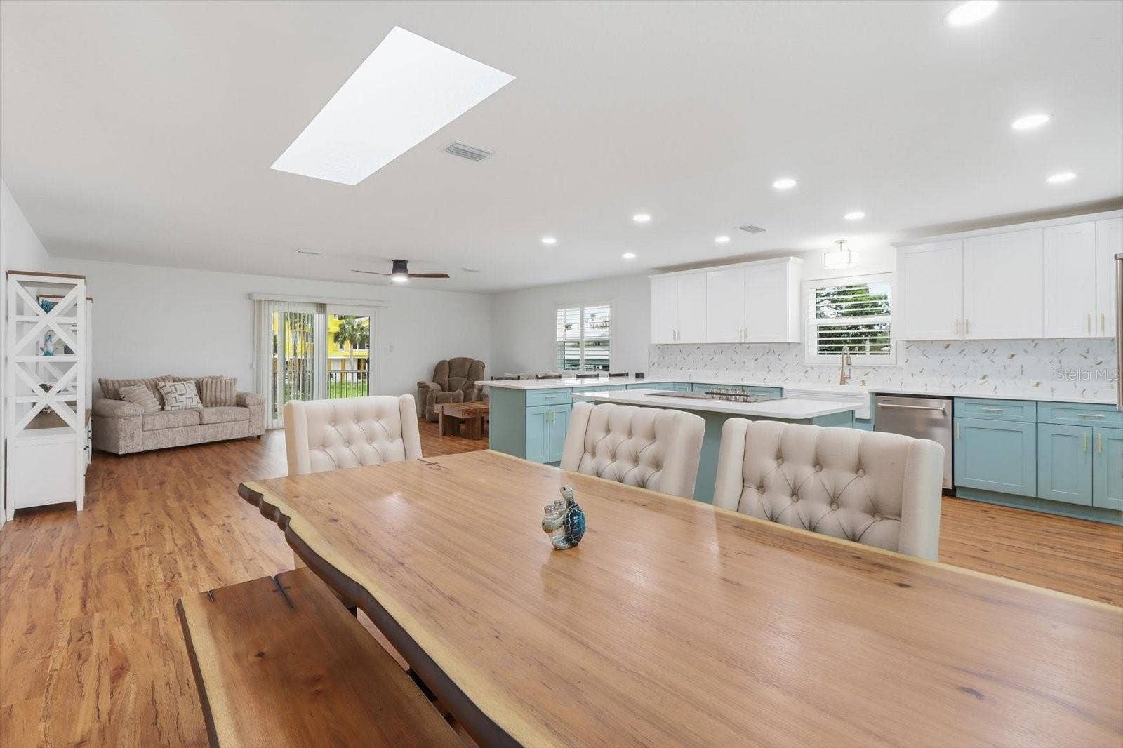 2060 NW 19TH STREET, Crystal River, FL 34428 2060 NW 19TH STREET, Crystal River, FL 34428