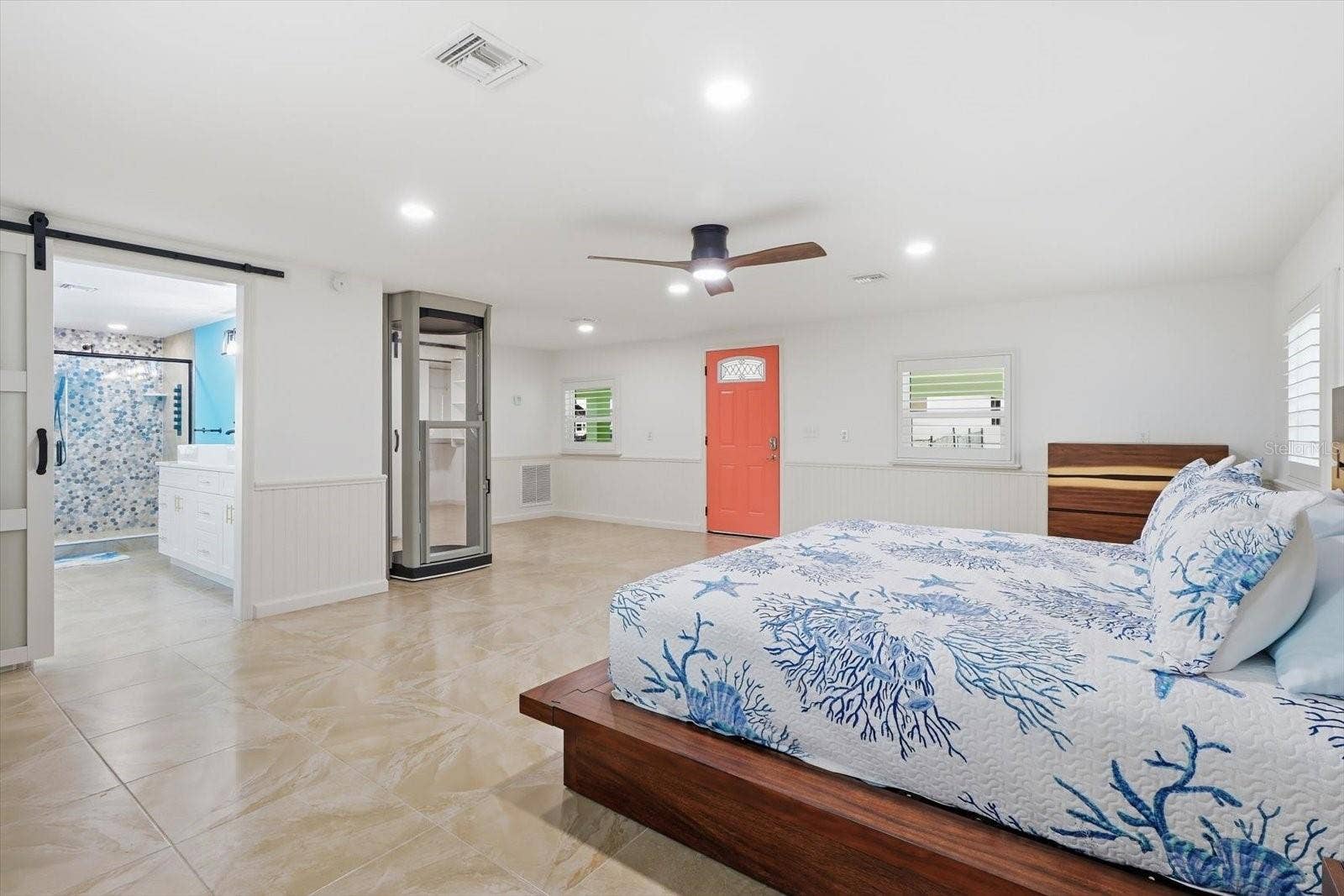 2060 NW 19TH STREET, Crystal River, FL 34428 2060 NW 19TH STREET, Crystal River, FL 34428