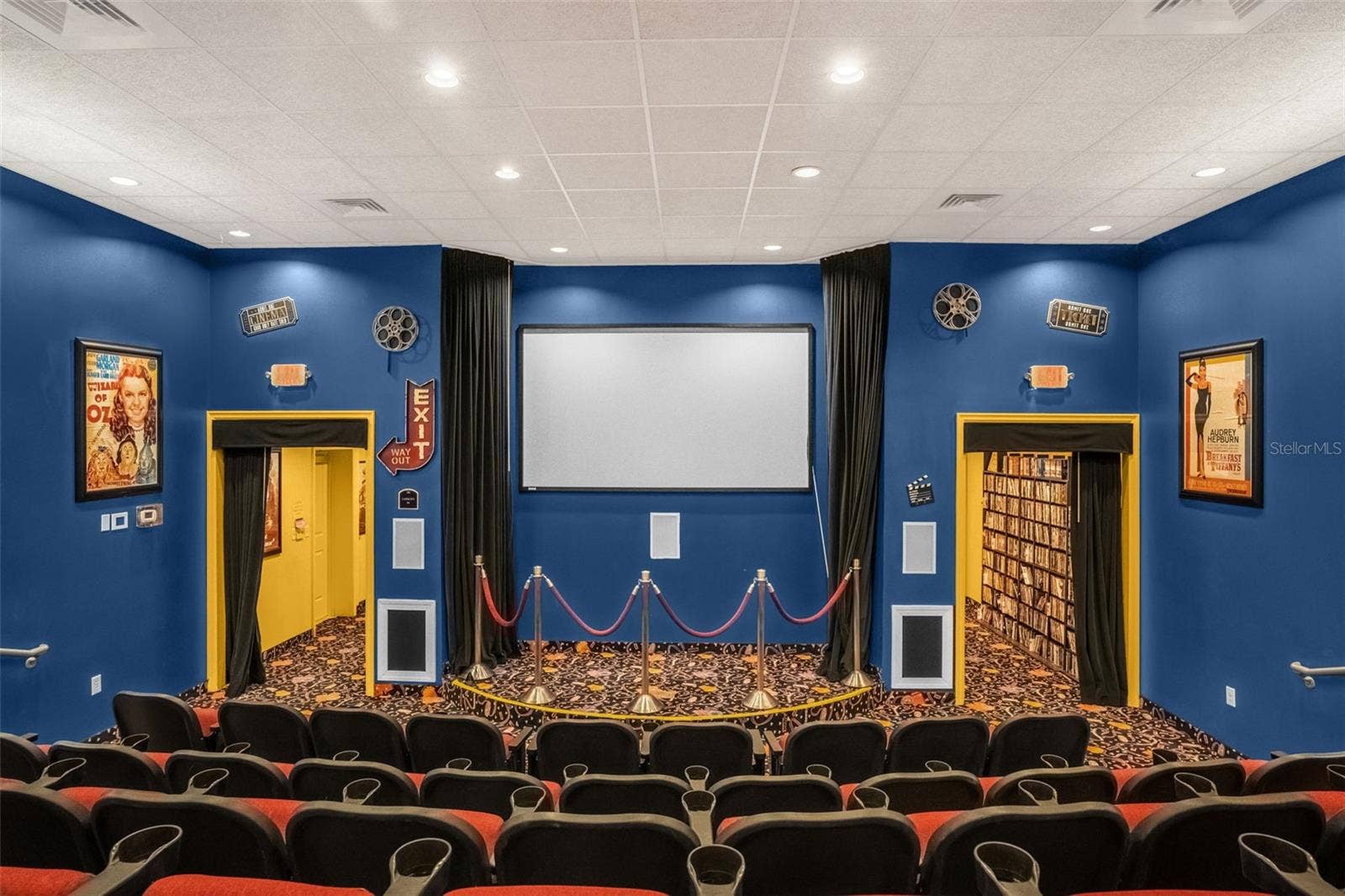 4711 HERITAGE TRAIL, Leesburg, FL 34748 Arlington Ridge Community Movie Theater-Large Screen & Stadium Seating