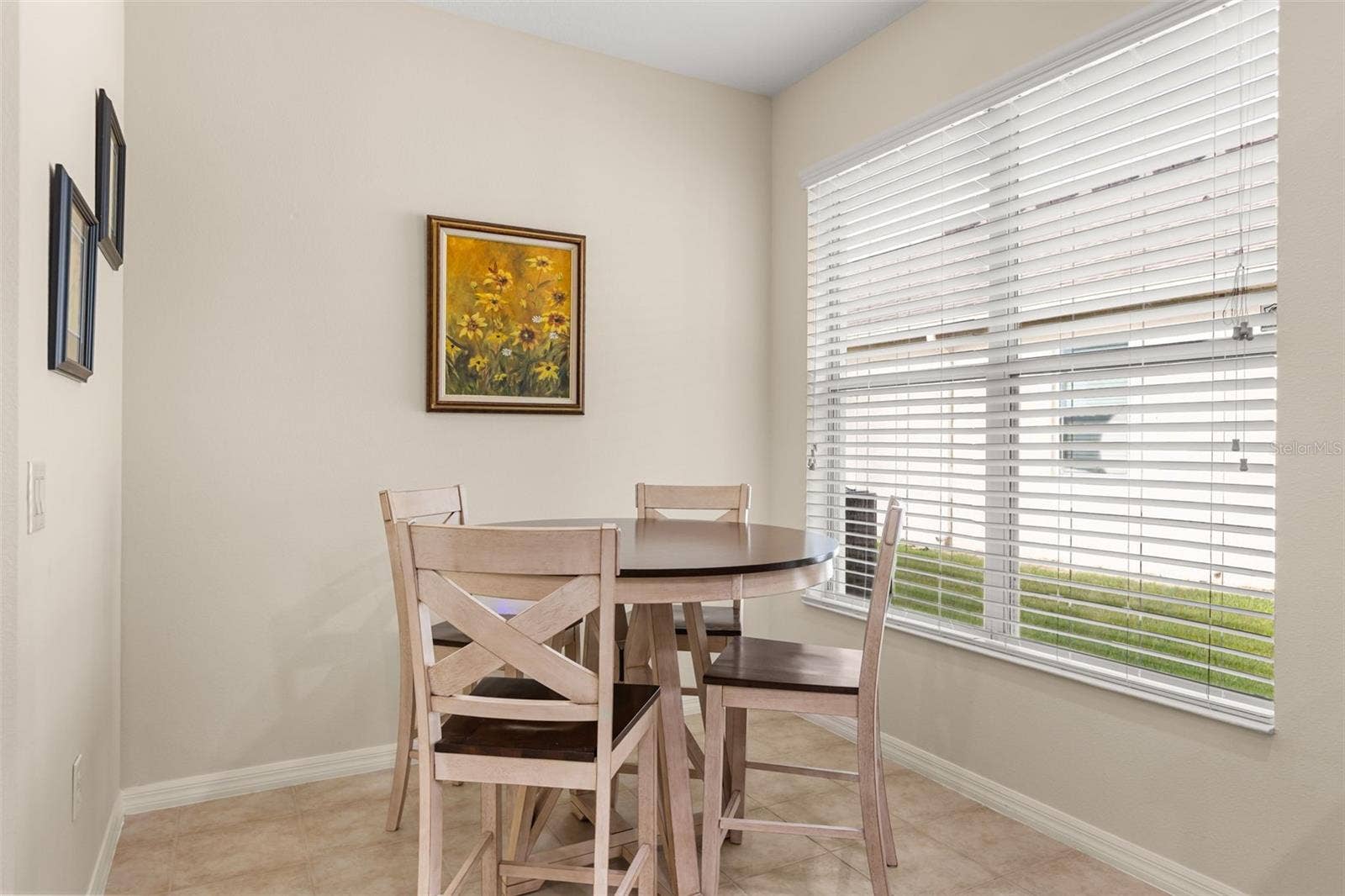 4711 HERITAGE TRAIL, Leesburg, FL 34748 Bright Dining Area with Large Window