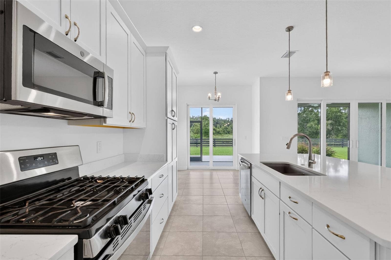 Kitchen and Dinette