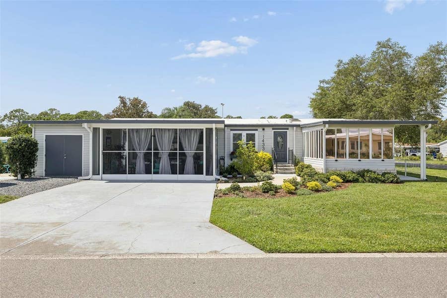 Property photo for 1433 ELKHART CIRCLE, Tavares, FL