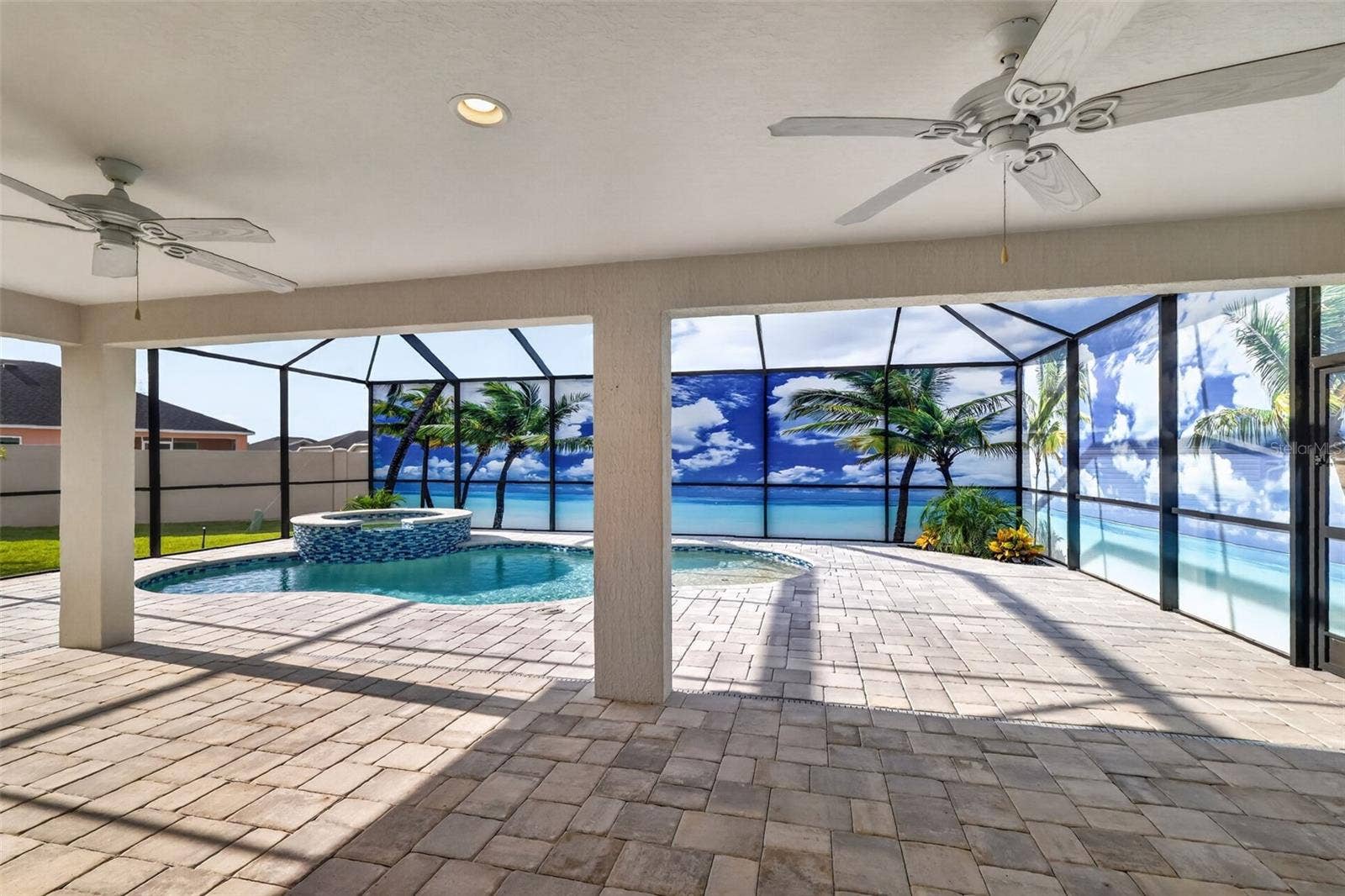 6996 DWIGHT DRIVE, The Villages, FL 34762 Private Paver Lanai, Swimming Pool, and Spa!
