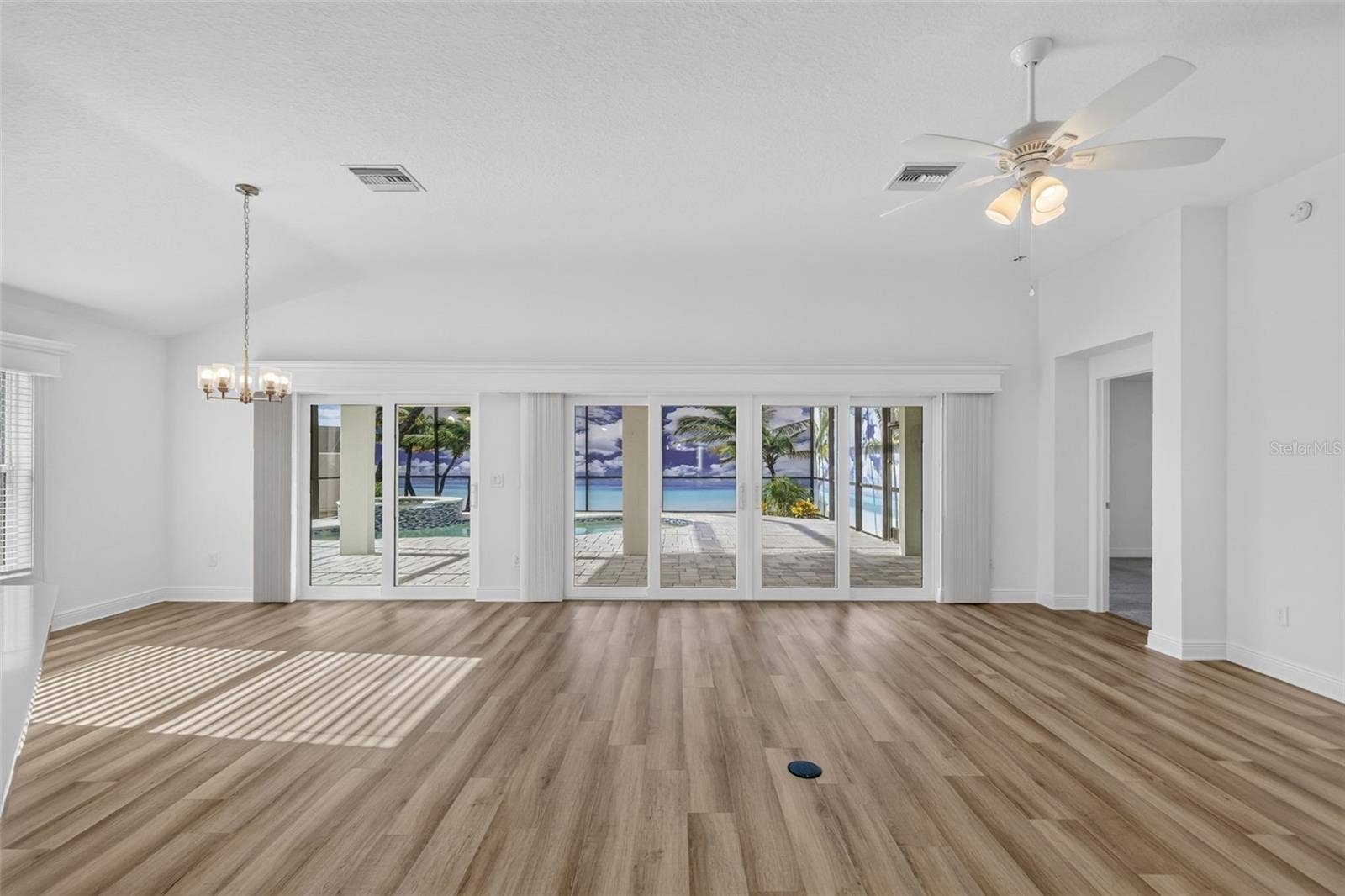 6996 DWIGHT DRIVE, The Villages, FL 34762 Living and Dining Rooms