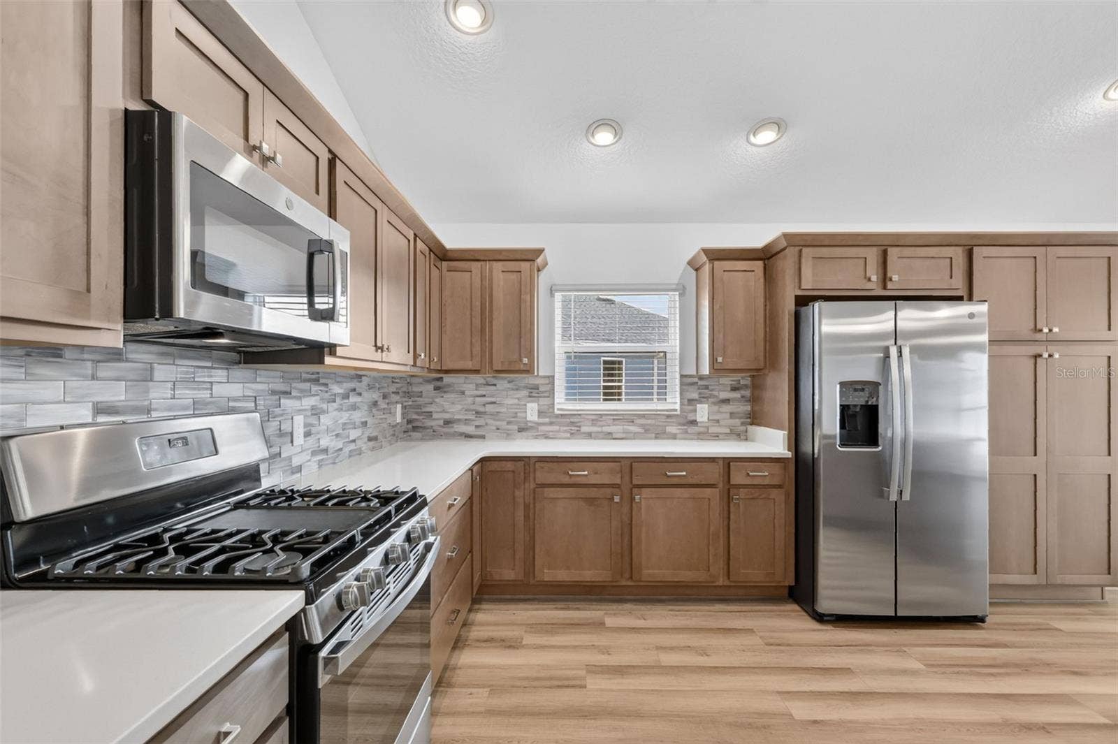 6996 DWIGHT DRIVE, The Villages, FL 34762 Kitchen