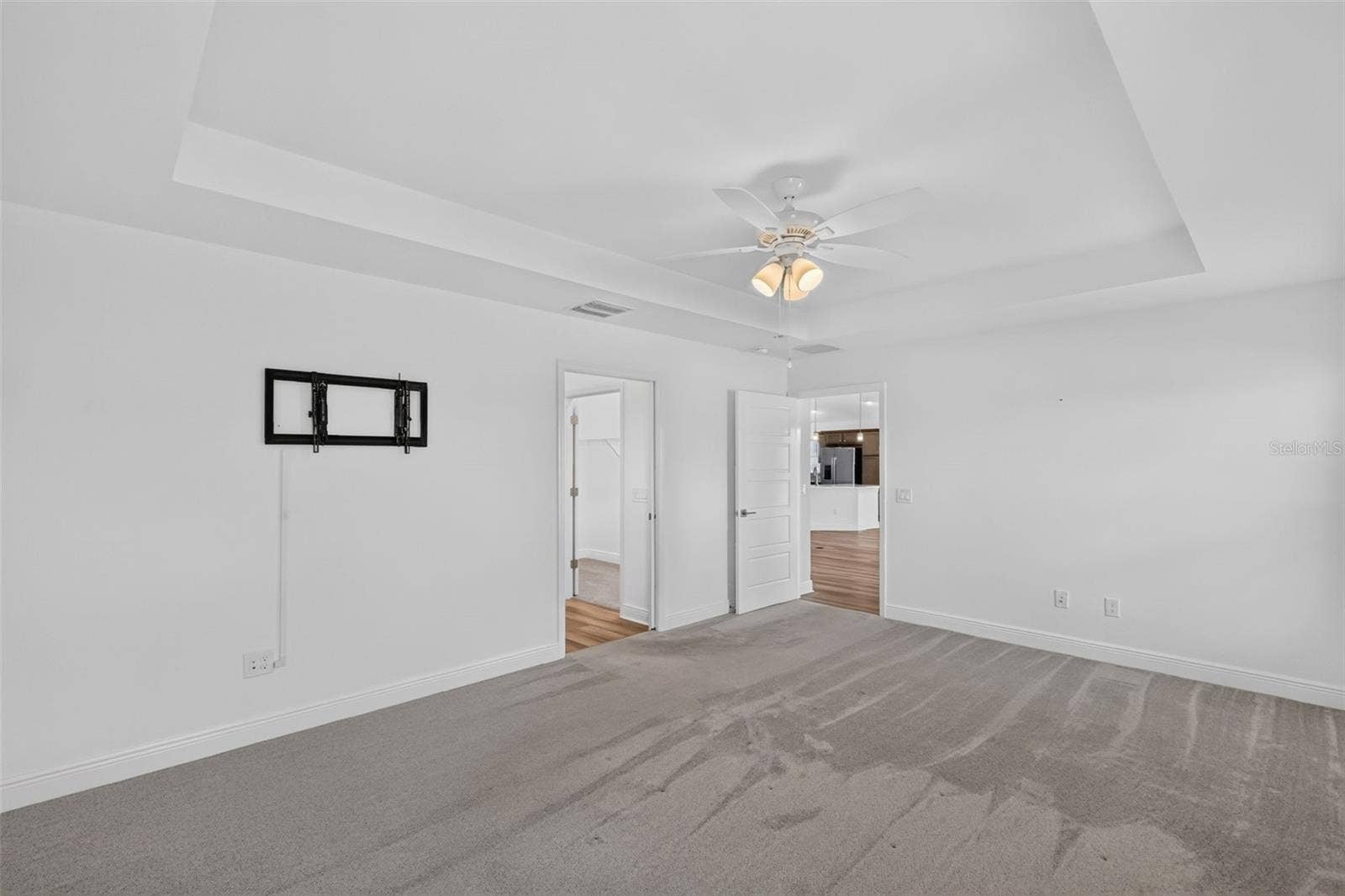 6996 DWIGHT DRIVE, The Villages, FL 34762 Primary Bedroom