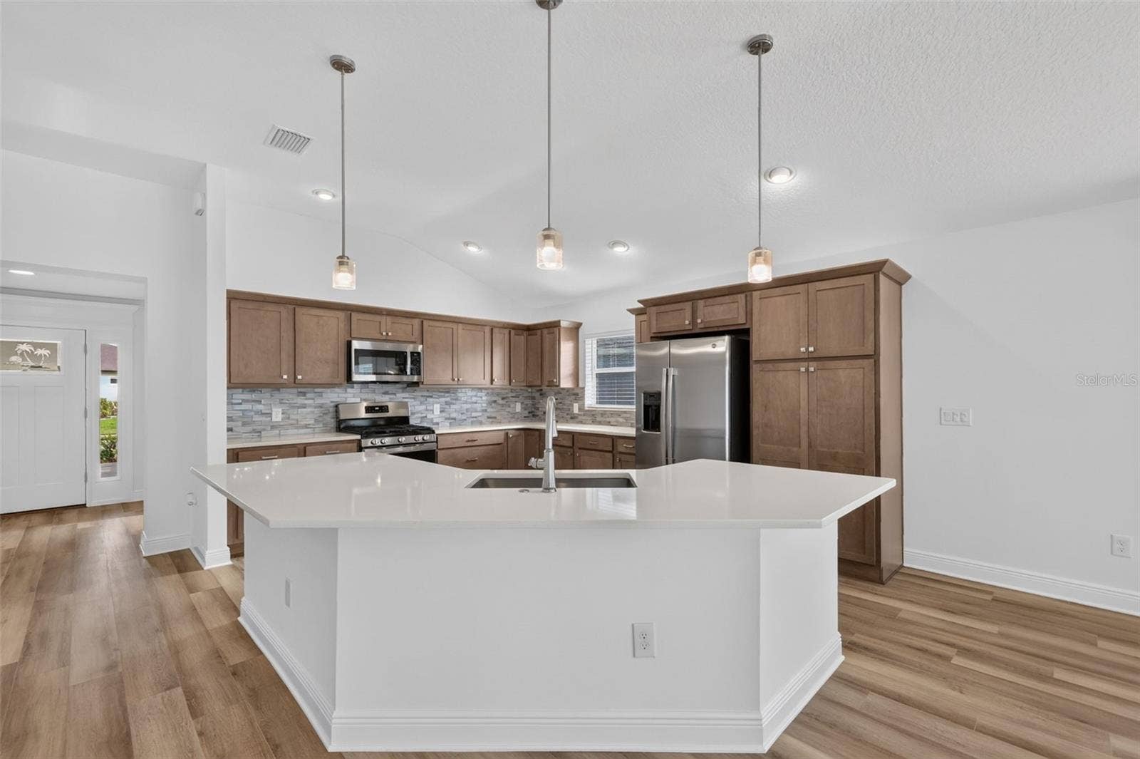 6996 DWIGHT DRIVE, The Villages, FL 34762 Kitchen