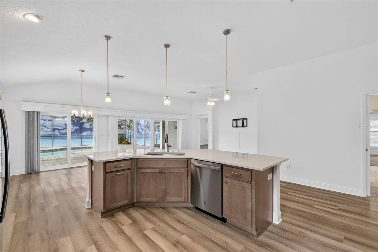 6996 DWIGHT DRIVE, The Villages, FL 34762 Kitchen and Dining Room