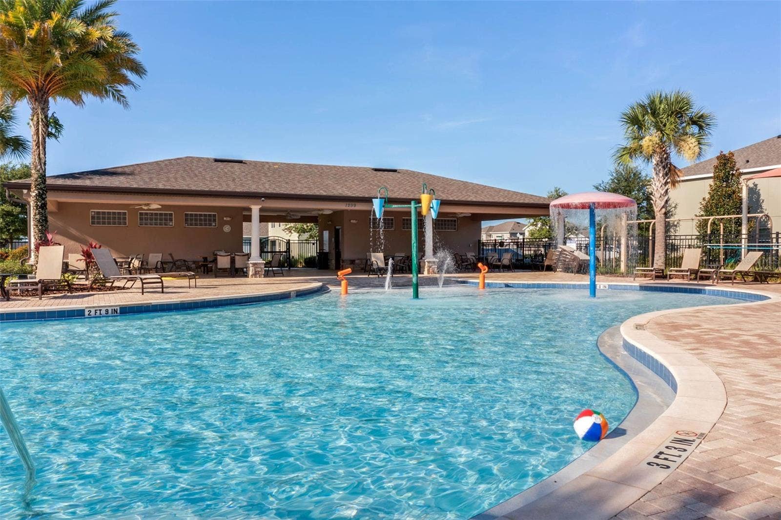 1084 CAVENDER CREEK ROAD, Minneola, FL 34715 Community Pool & Cabana