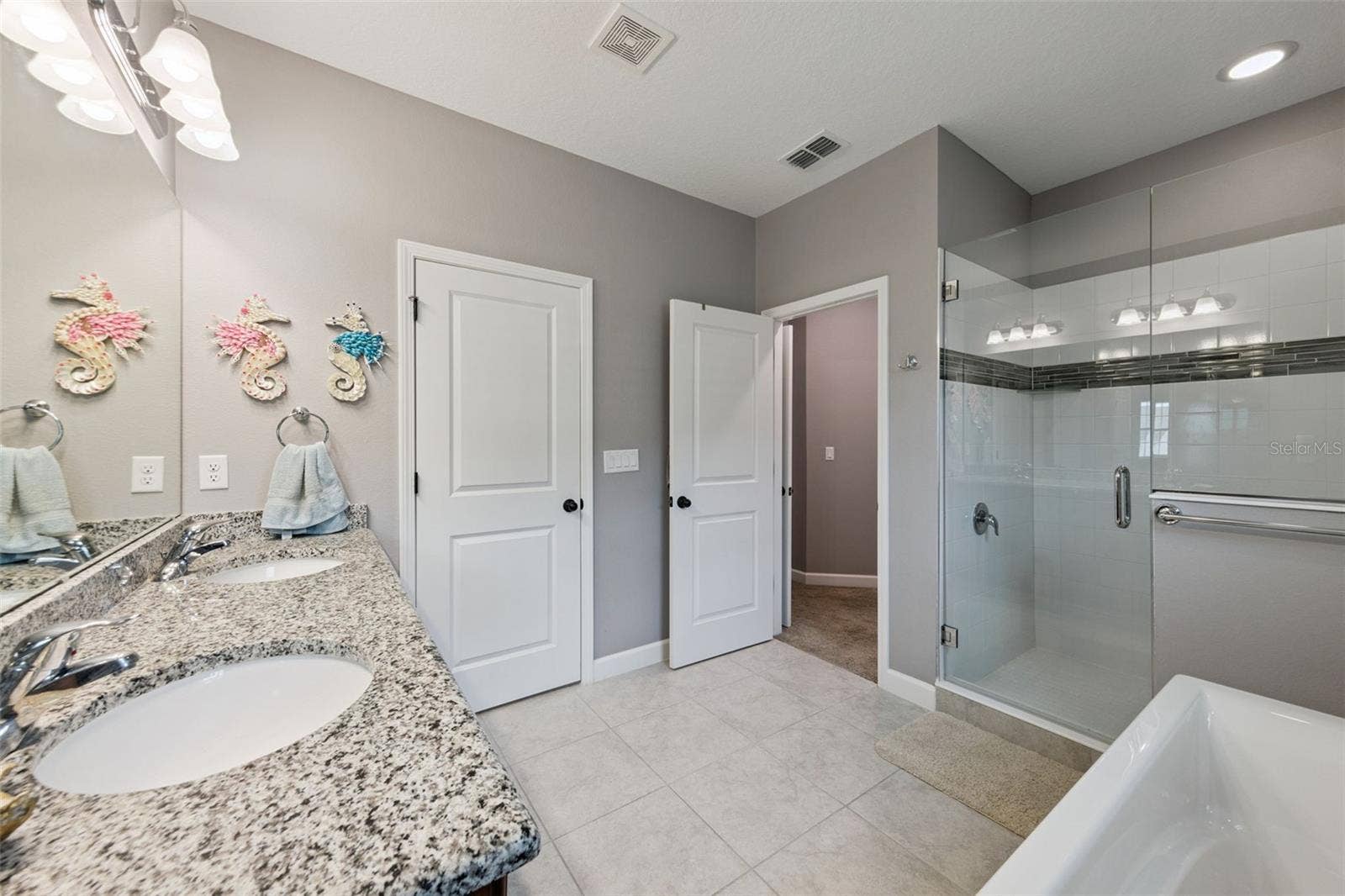 1084 CAVENDER CREEK ROAD, Minneola, FL 34715 Primary Bath