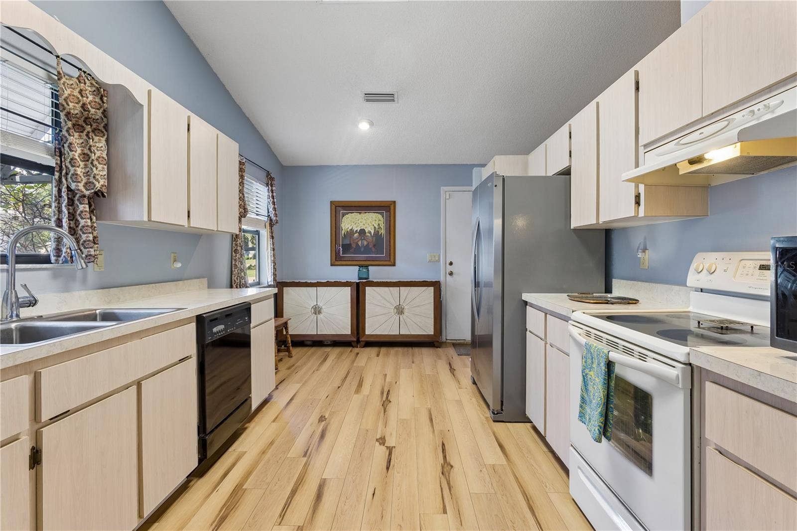 803 DUNDEE CIRCLE, #803, Leesburg, FL 34788