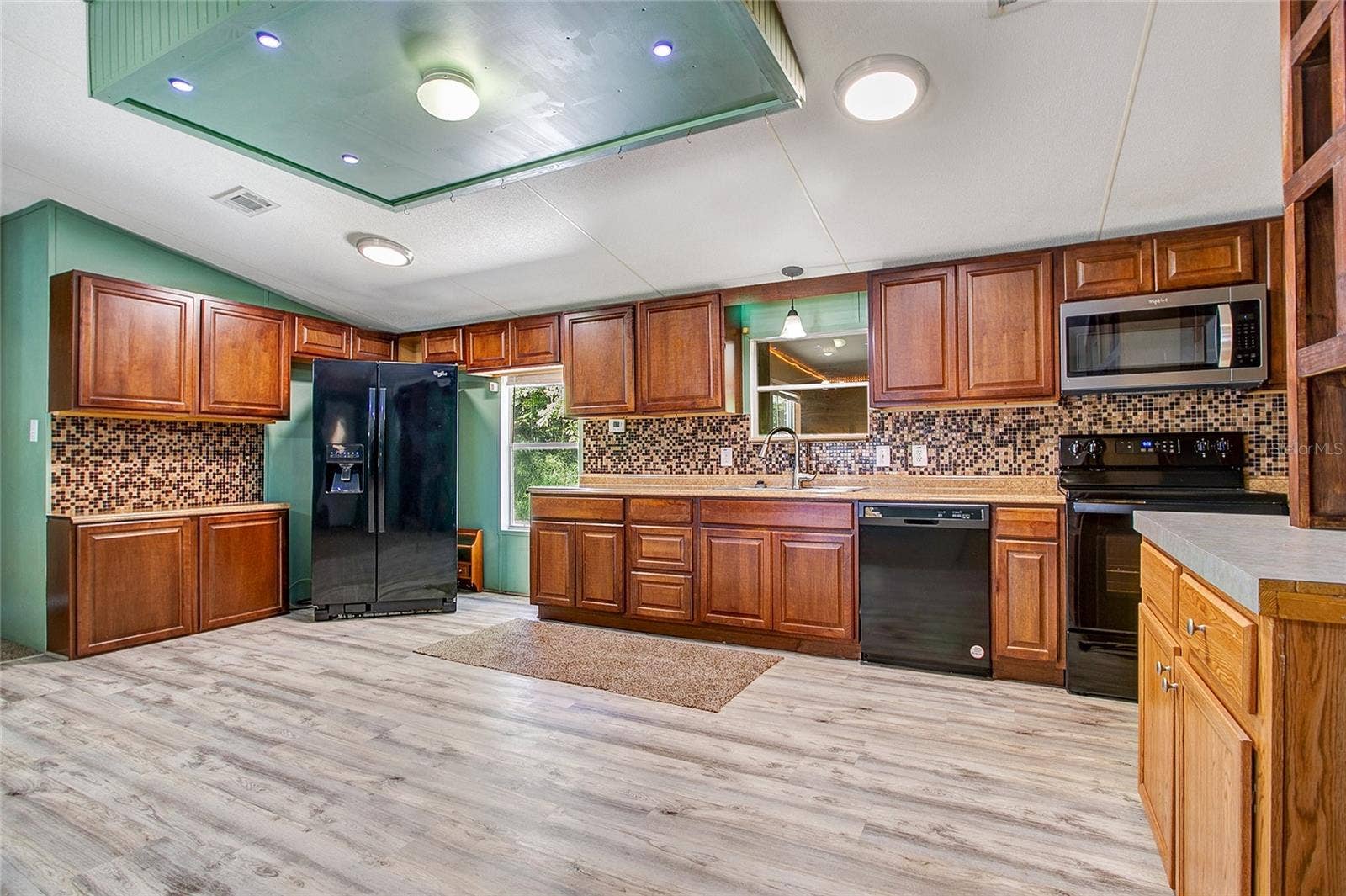 16905 SUGAR BERRY LANE, Montverde, FL 34756 Kitchen