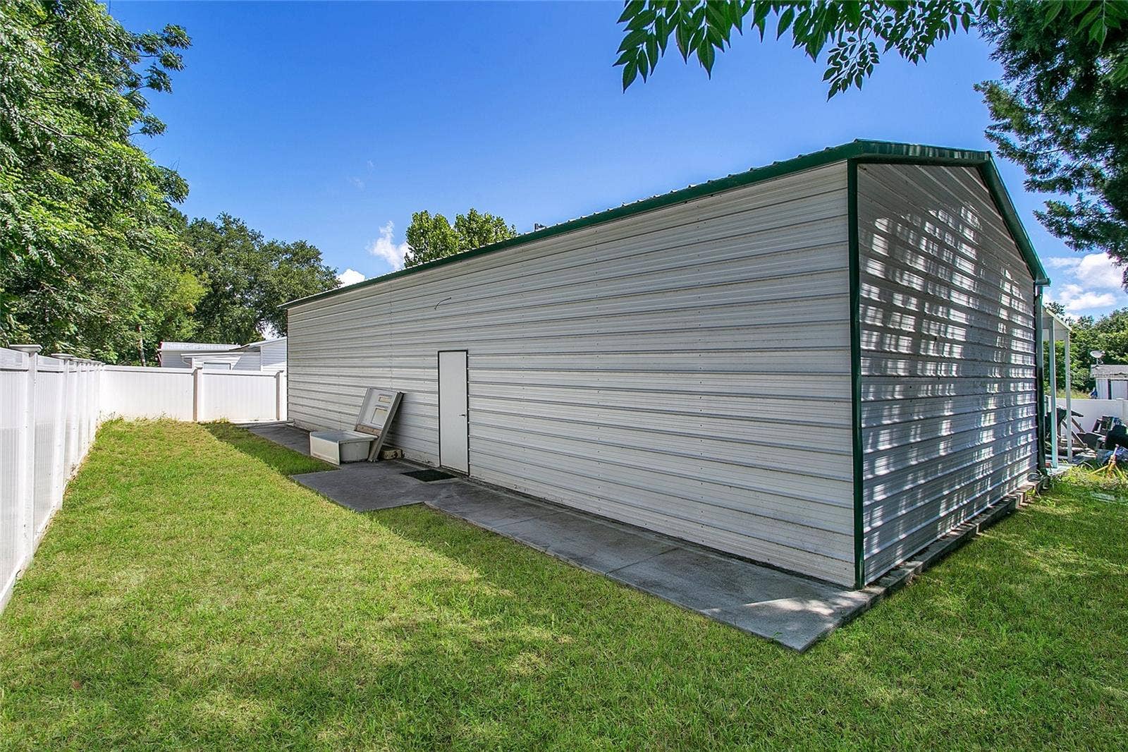 16905 SUGAR BERRY LANE, Montverde, FL 34756 Rear Detached Garage