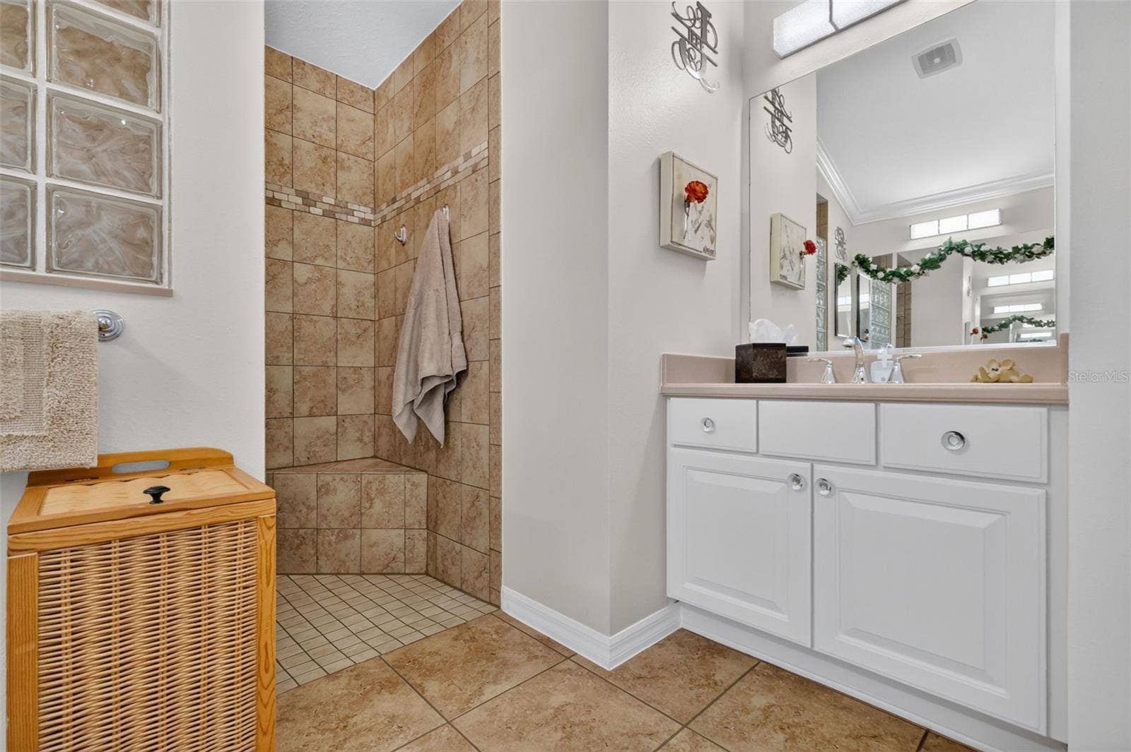 Primary- Roman Shower