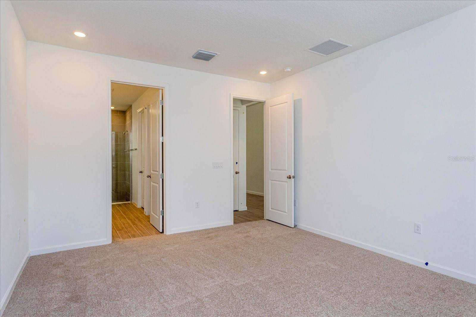 13344 PEACEFUL MELODY DRIVE, Winter Garden, FL 34787 Note: The sample photos included are of the model home and are meant to showcase the craftsmanship and design quality.